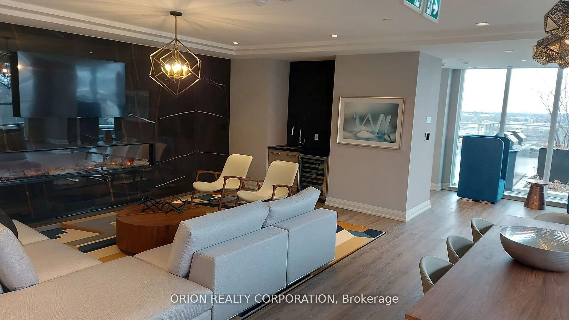212 King William Street, #601