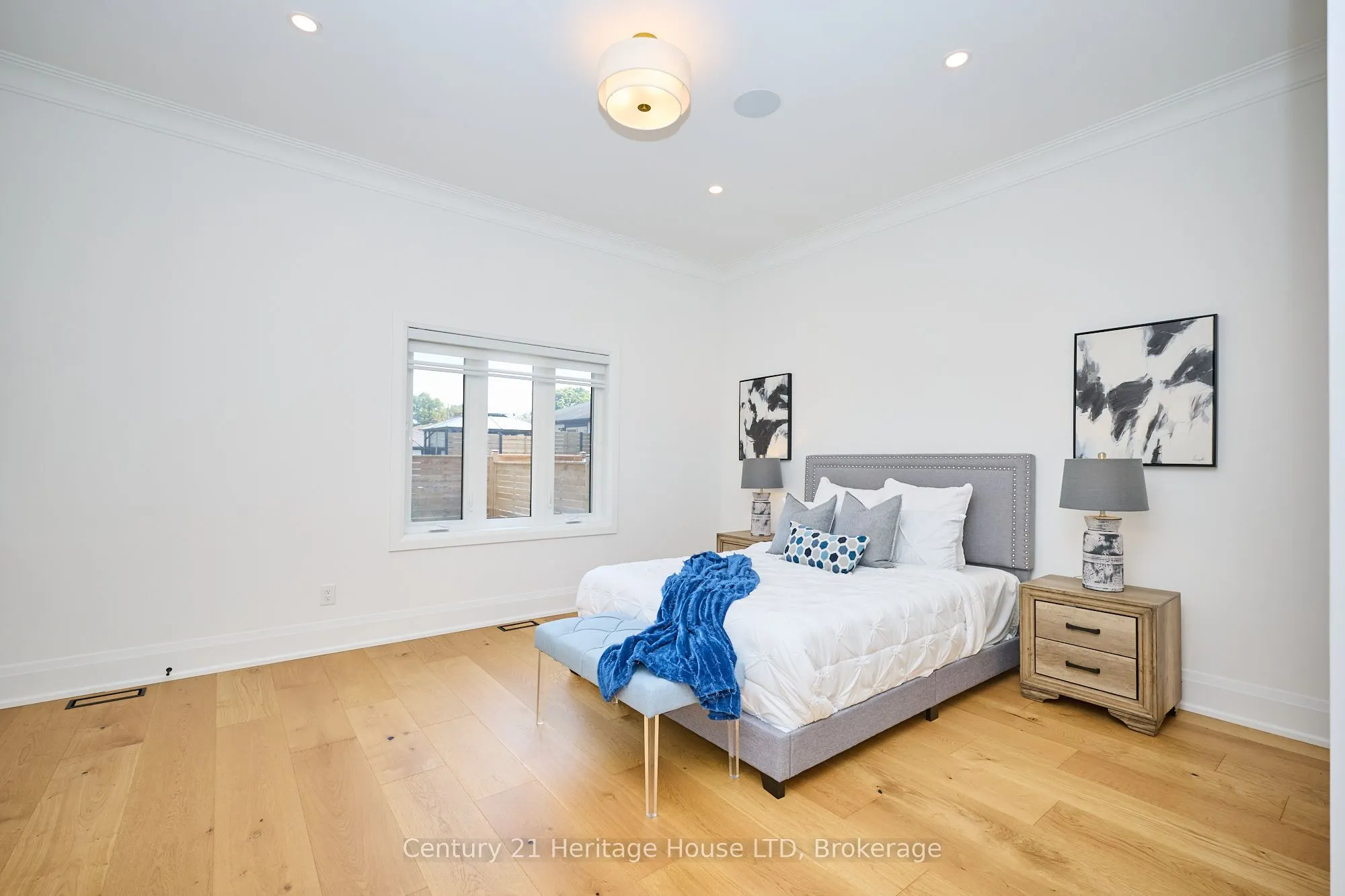 42 Aquadale Drive