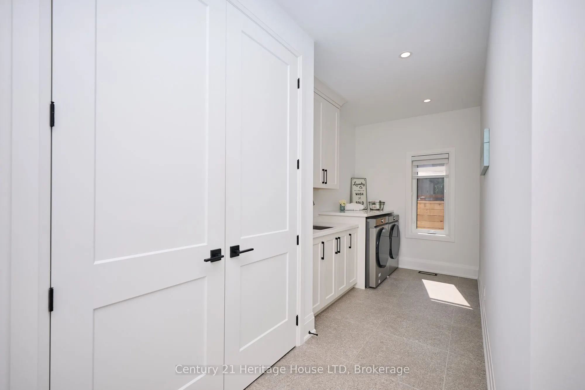 42 Aquadale Drive