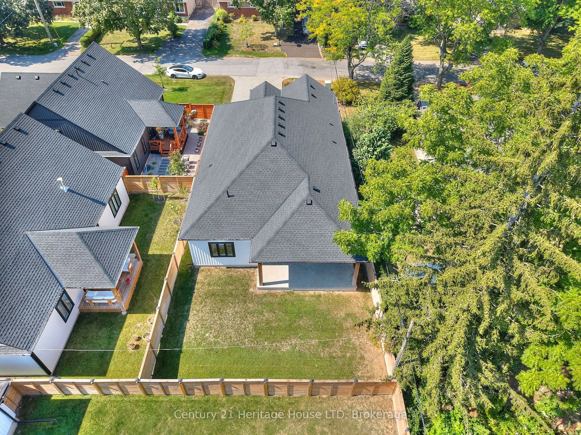 42 Aquadale Drive