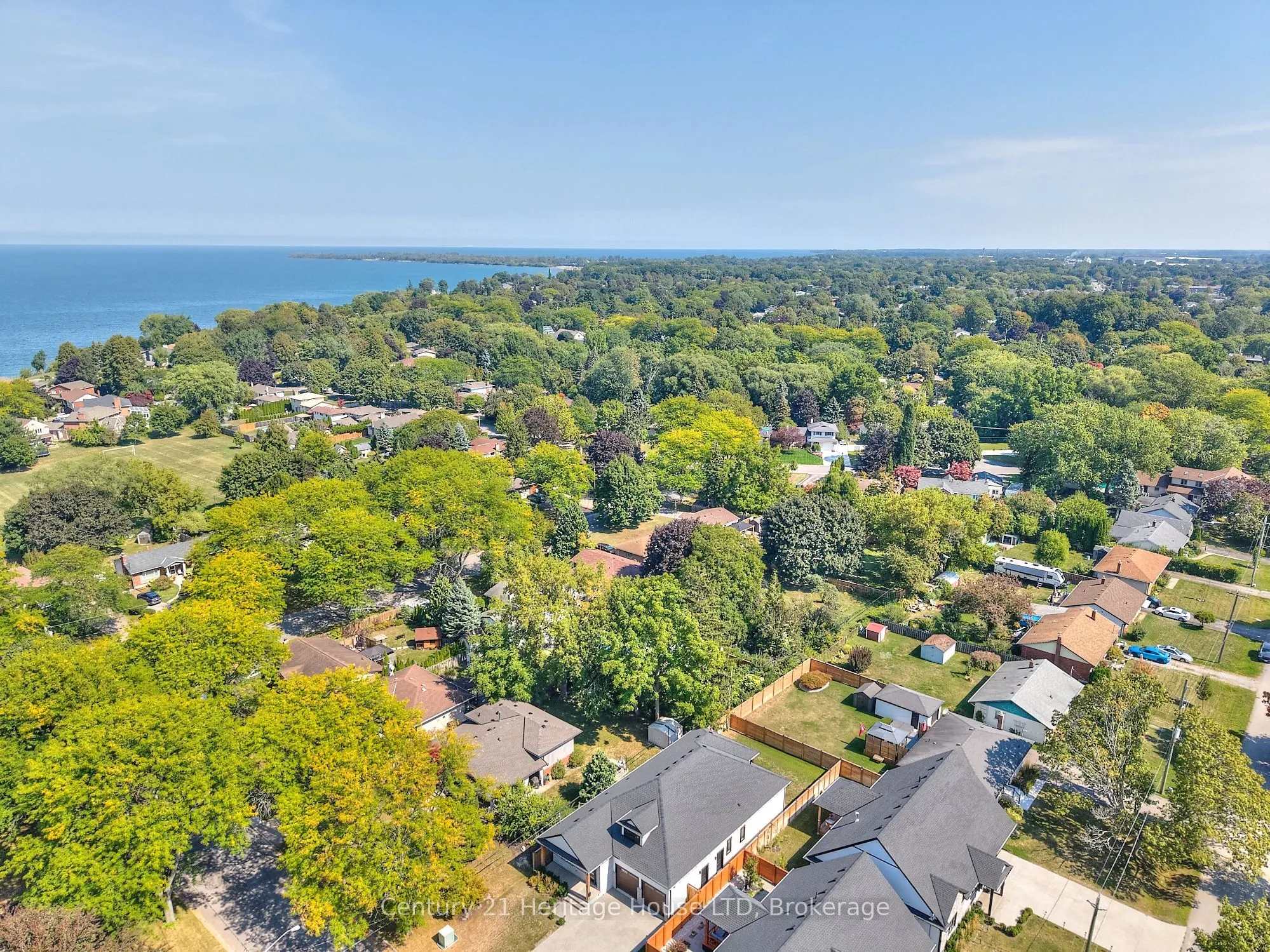 42 Aquadale Drive