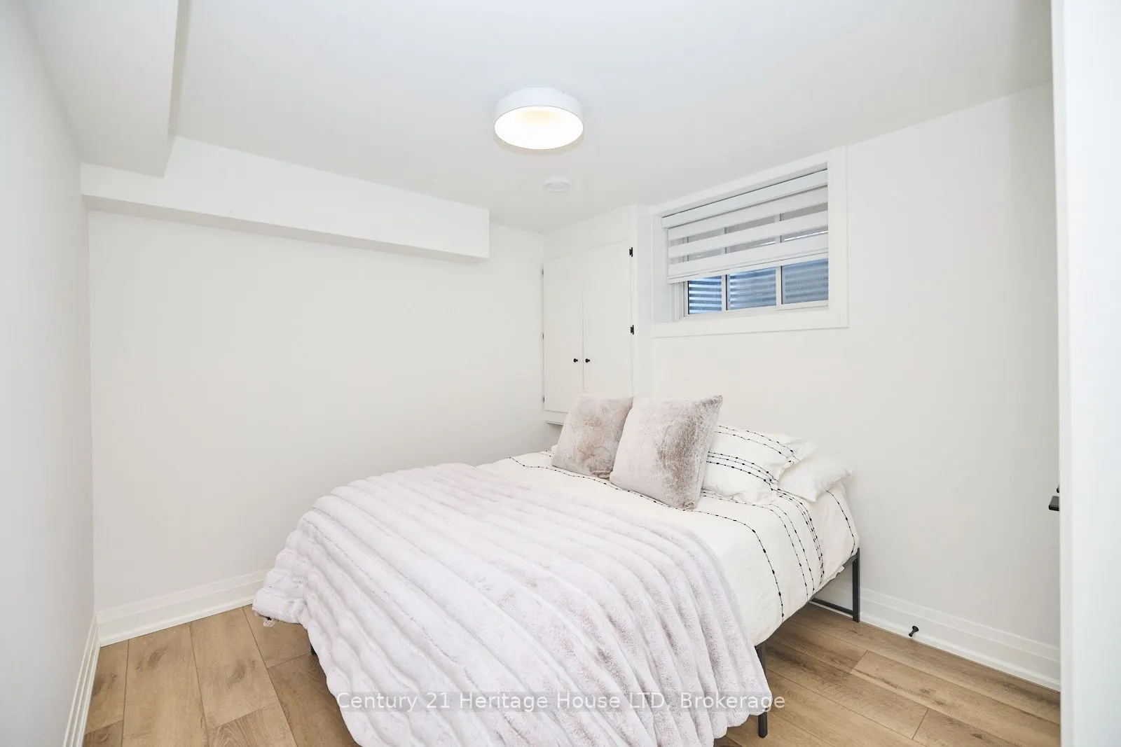 42 Aquadale Drive