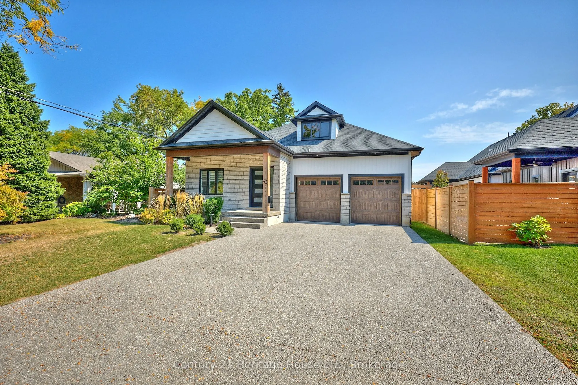 42 Aquadale Drive