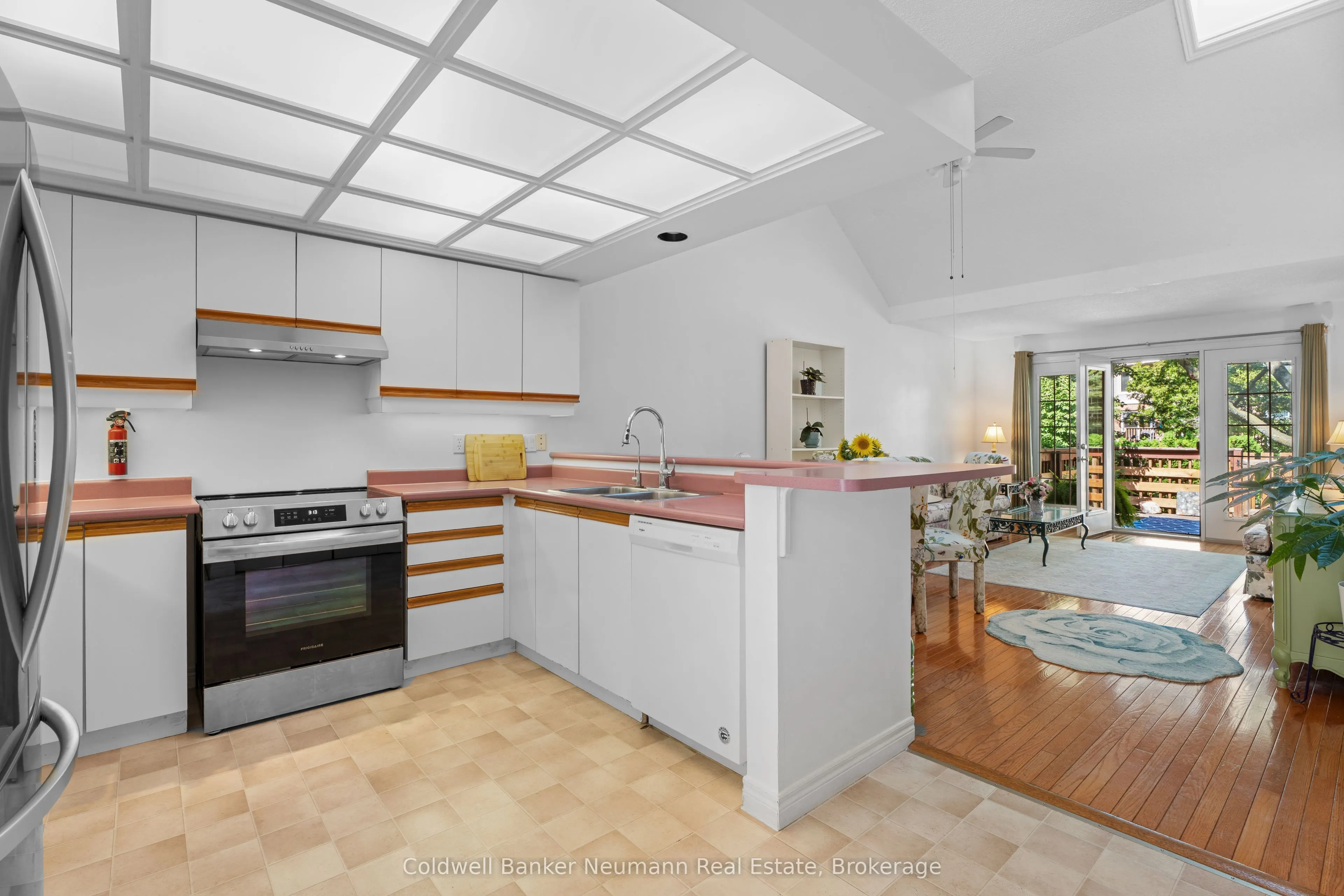 15 Westwind Circle