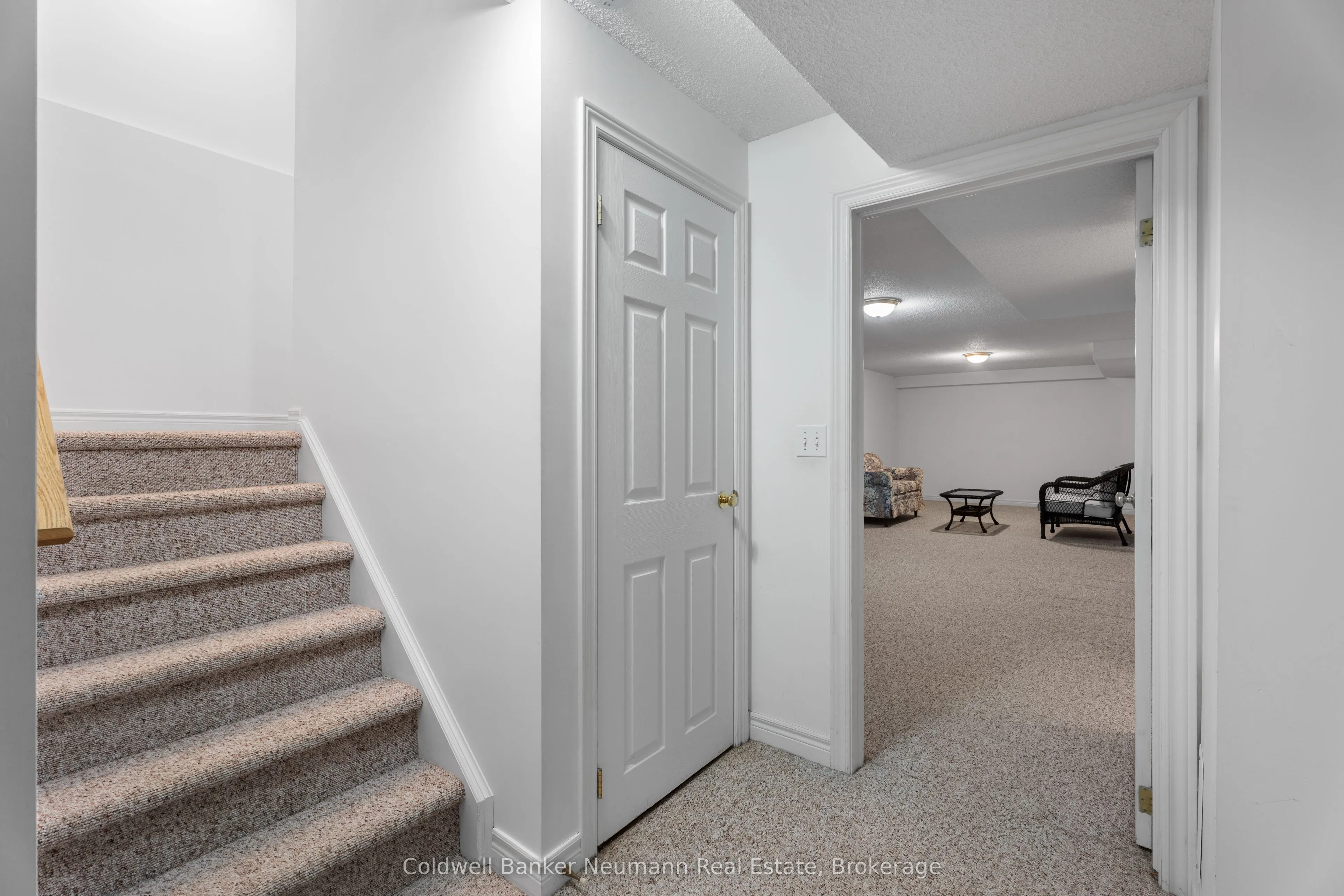 15 Westwind Circle