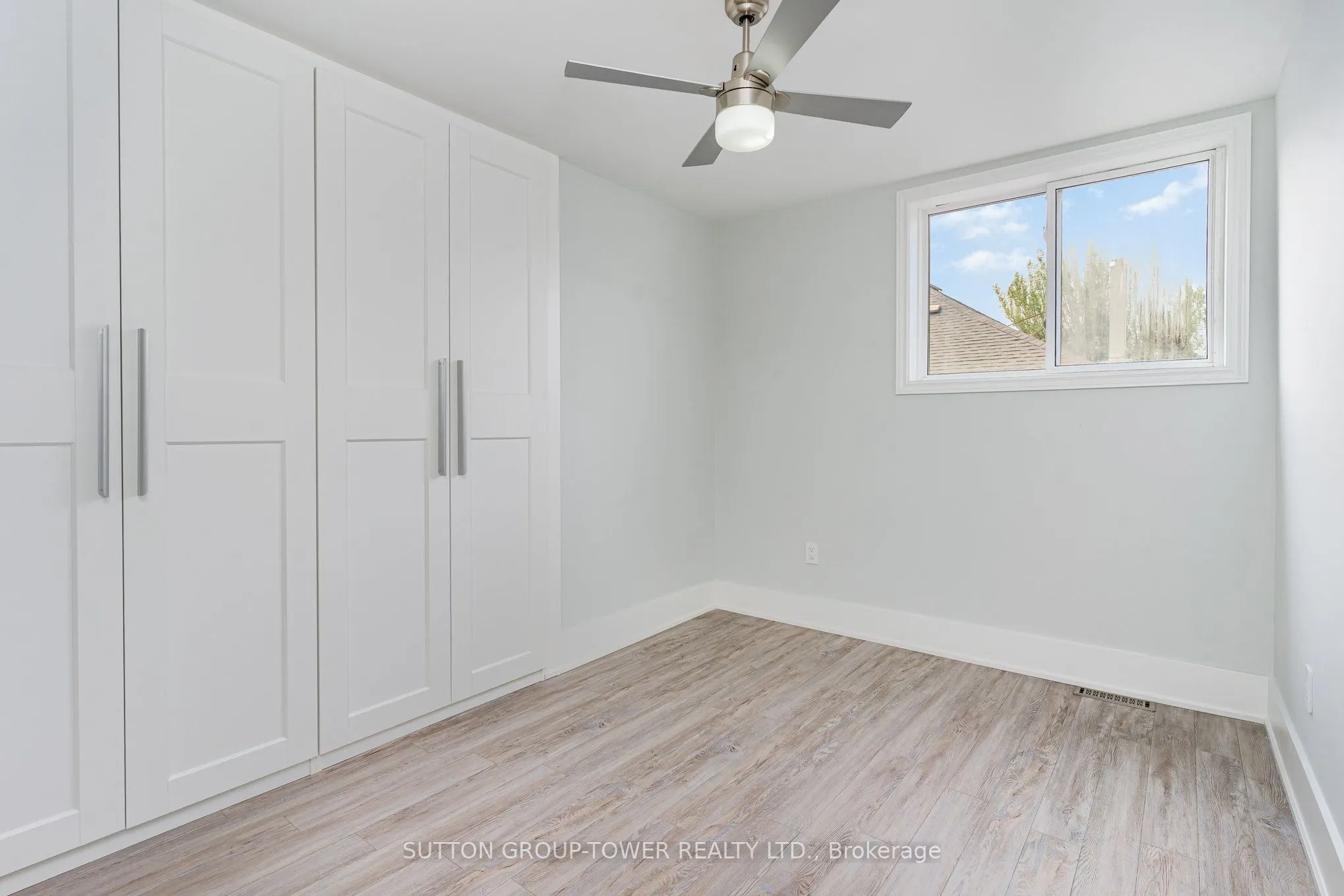25 Douglas Avenue NE
