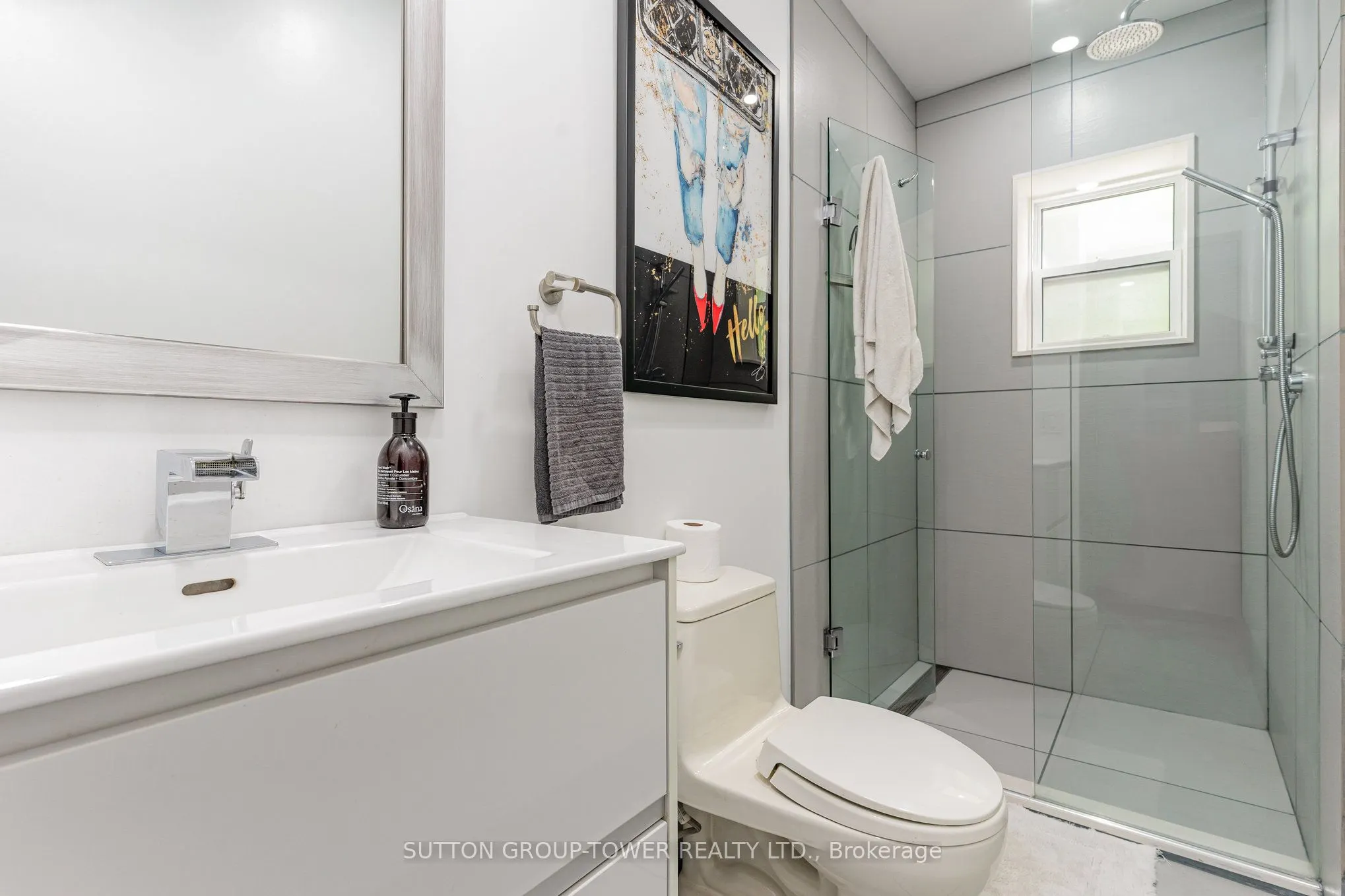 25 Douglas Avenue NE