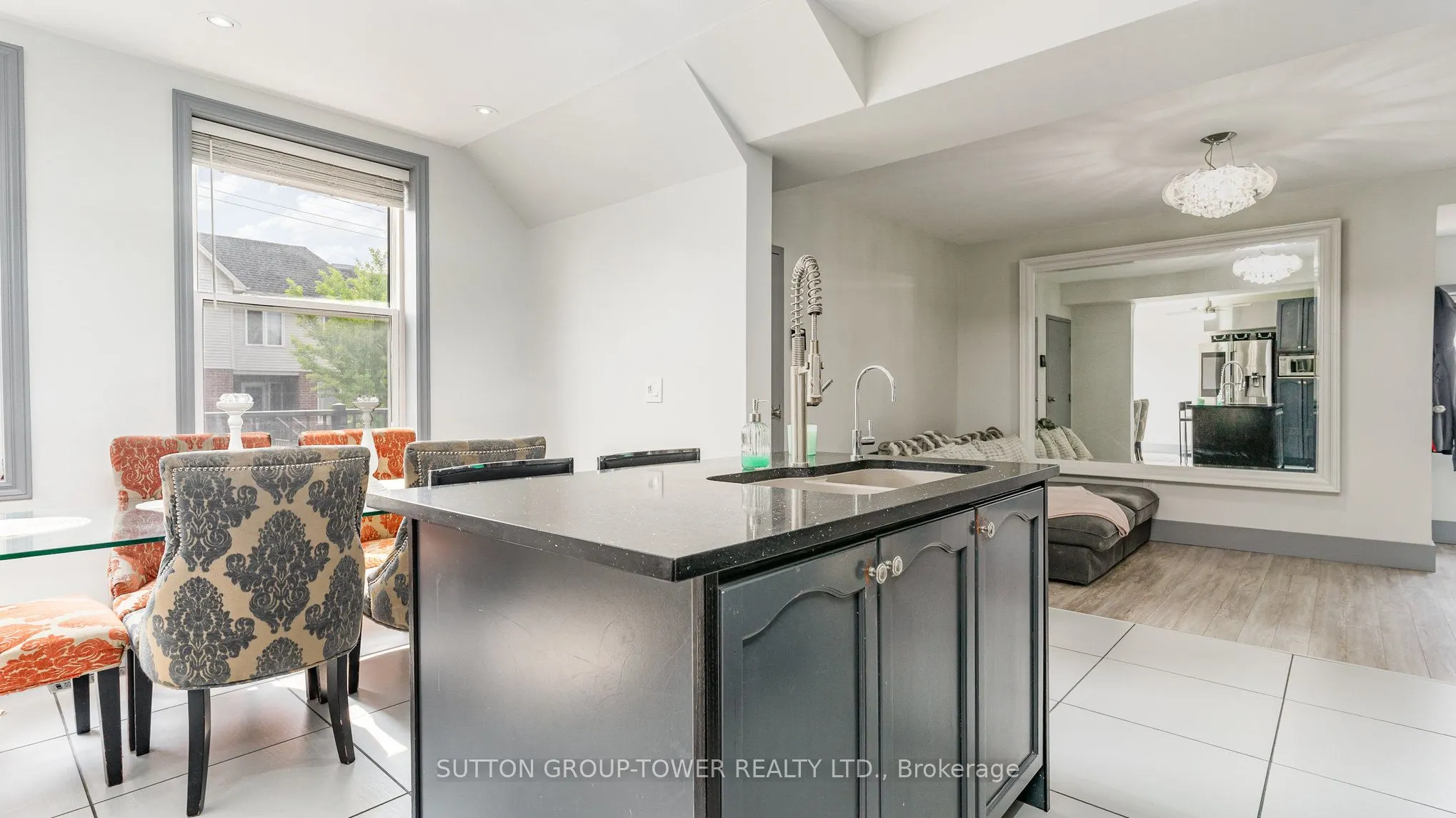 25 Douglas Avenue NE