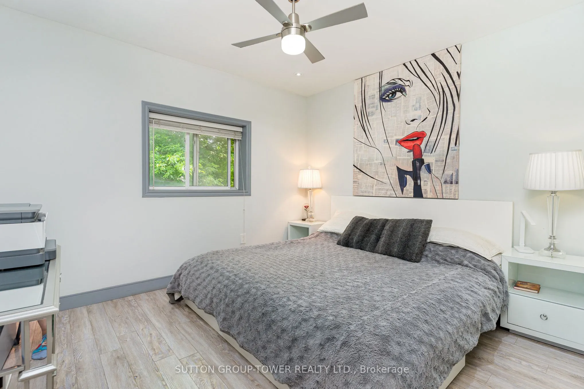 25 Douglas Avenue NE
