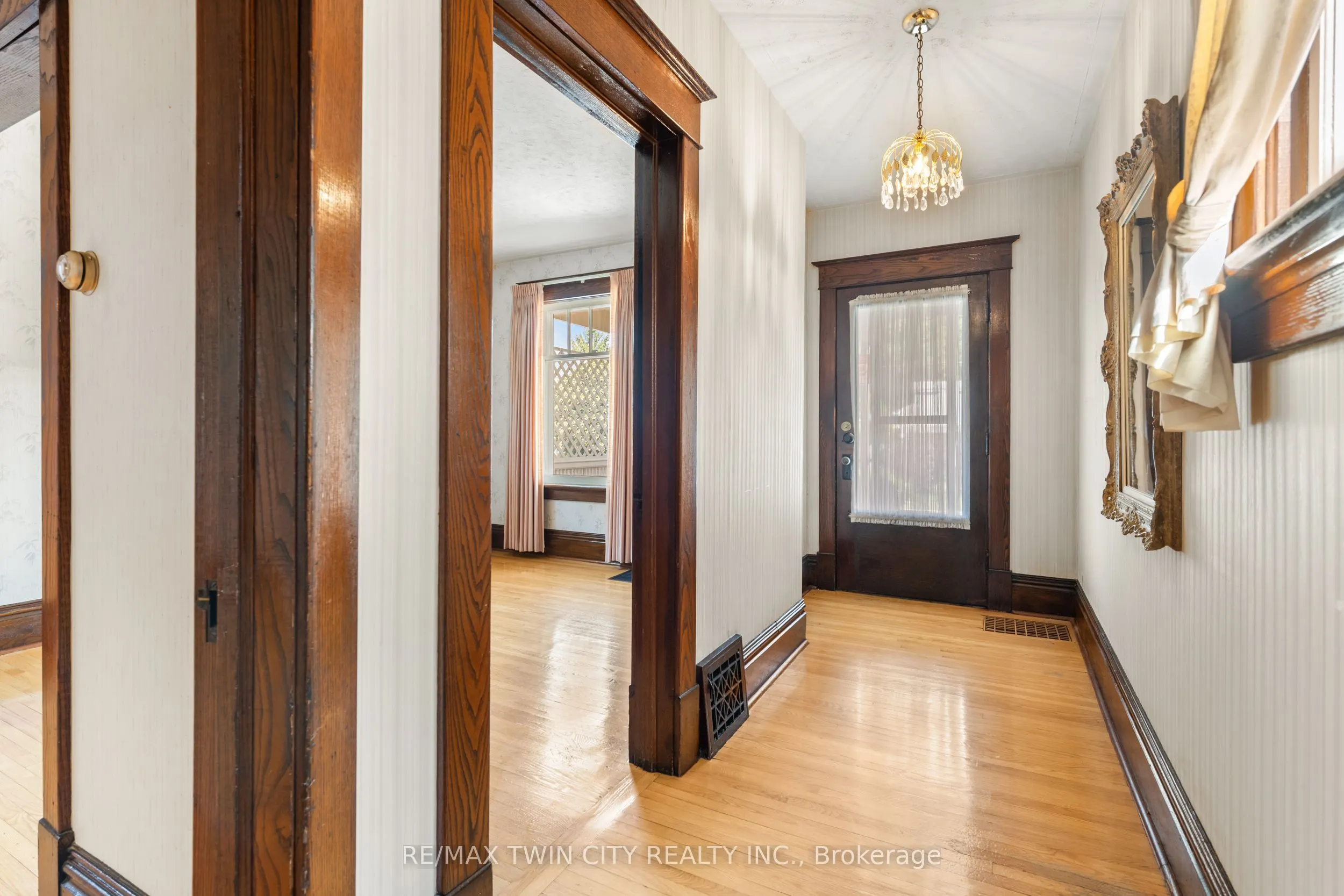 43 Mcnaughton Street
