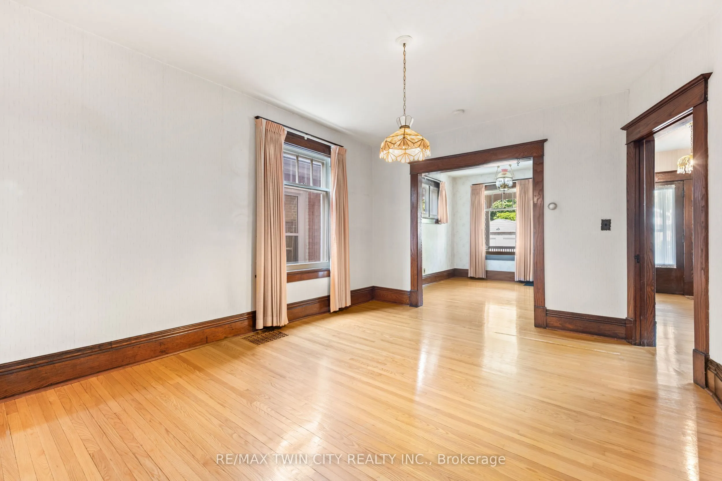 43 Mcnaughton Street