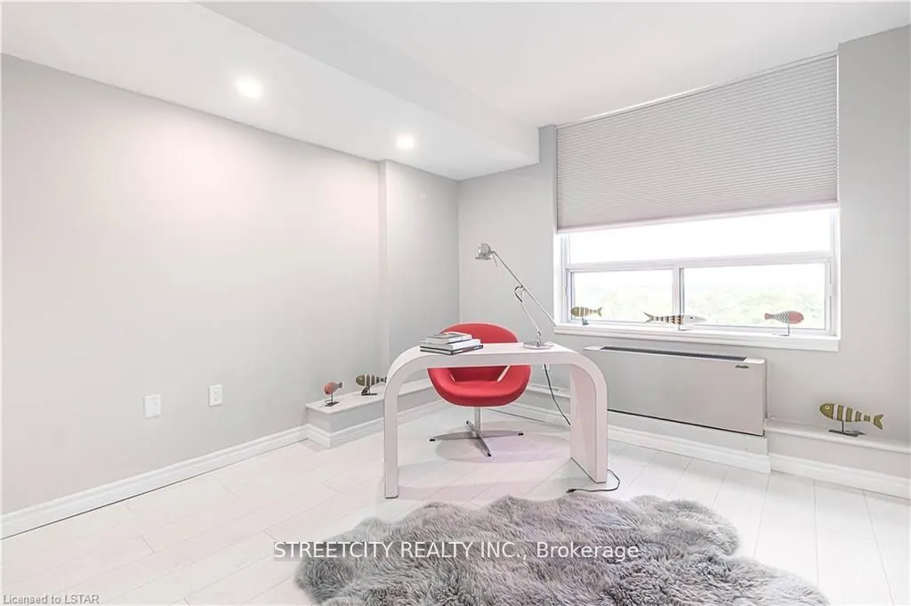 155 Kent Street, #1207