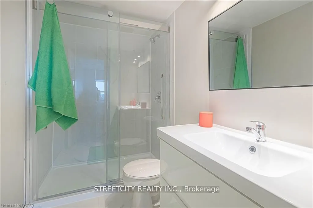155 Kent Street, #1207