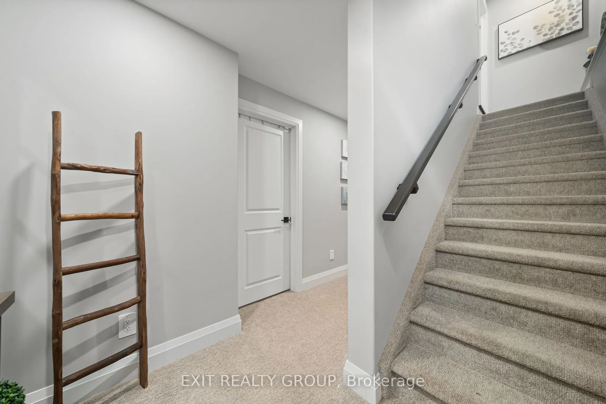 4 Mackenzie John Crescent