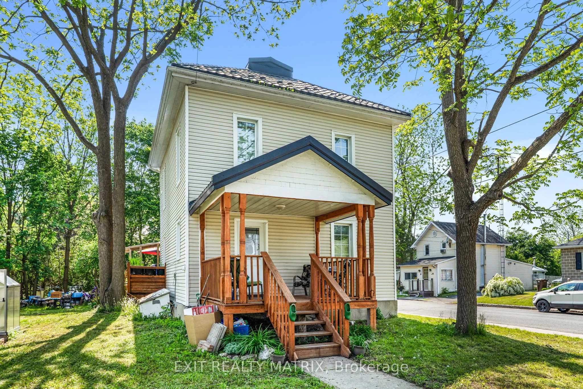 98 Albert Street