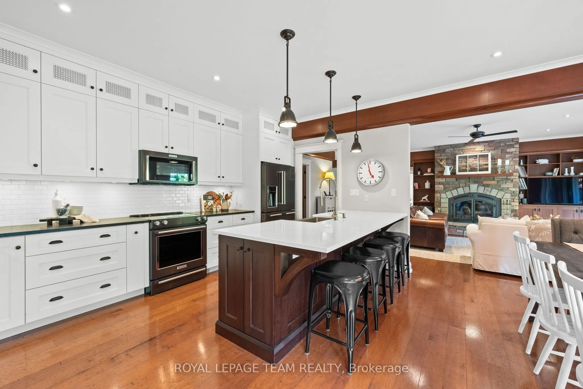 1560 Maley Lane