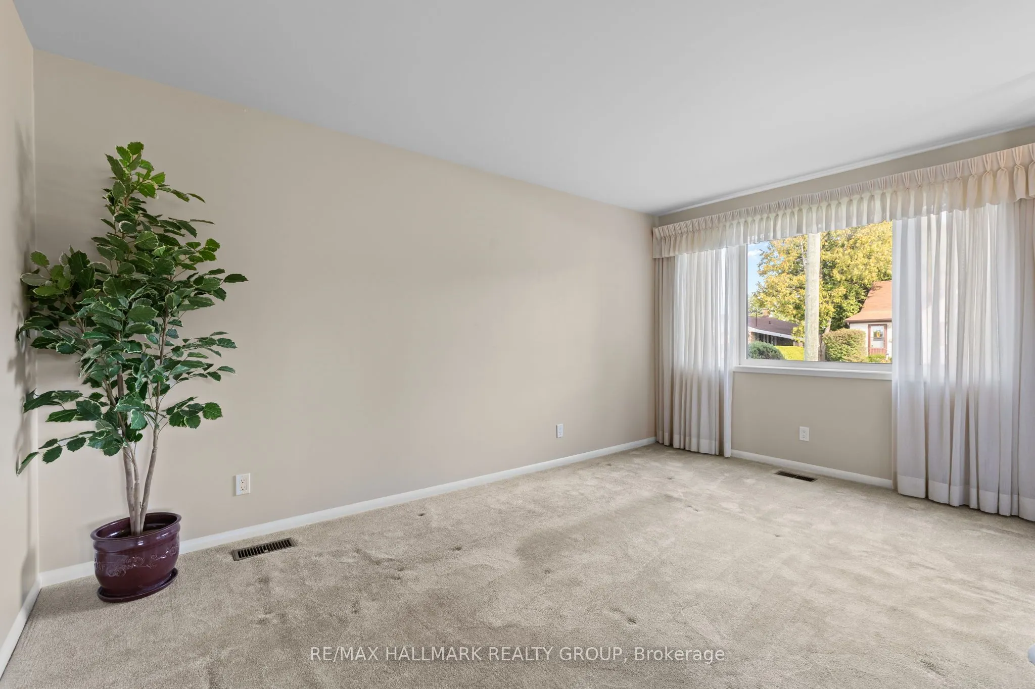 112 Ellis Avenue