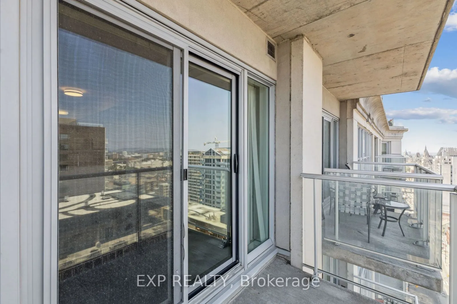 242 Rideau Street, #2604