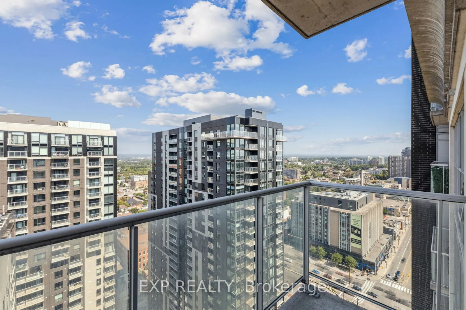 242 Rideau Street, #2604