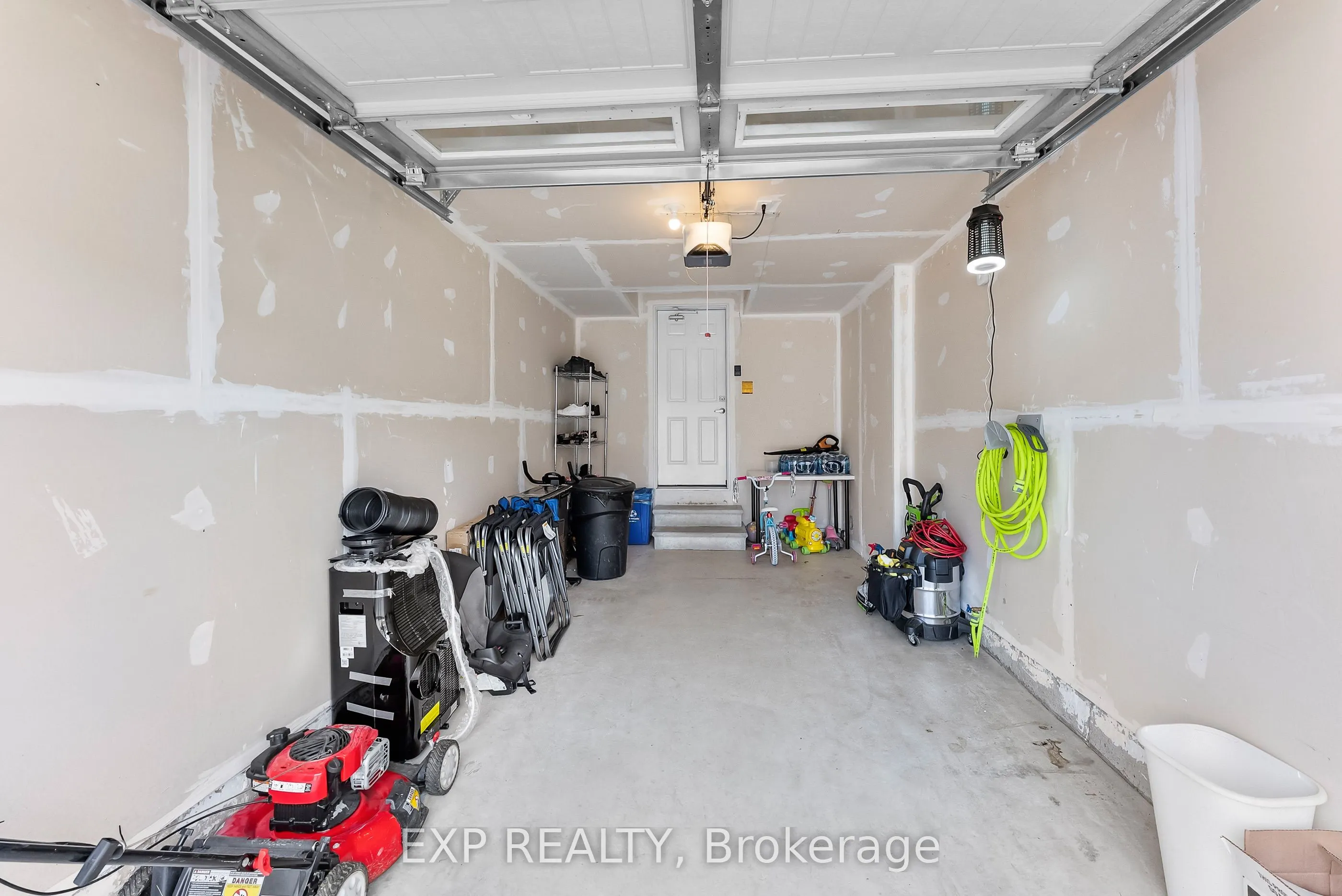 7732 REDBUD Lane