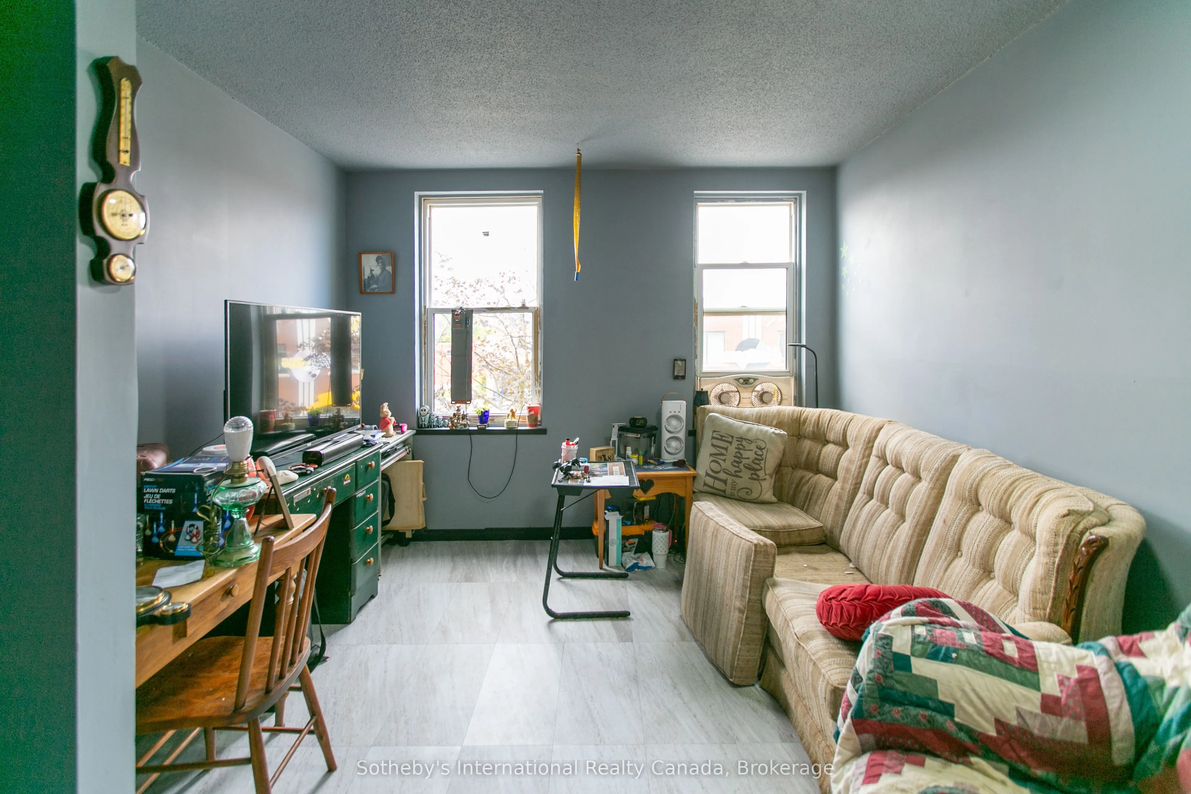261 9th Street E