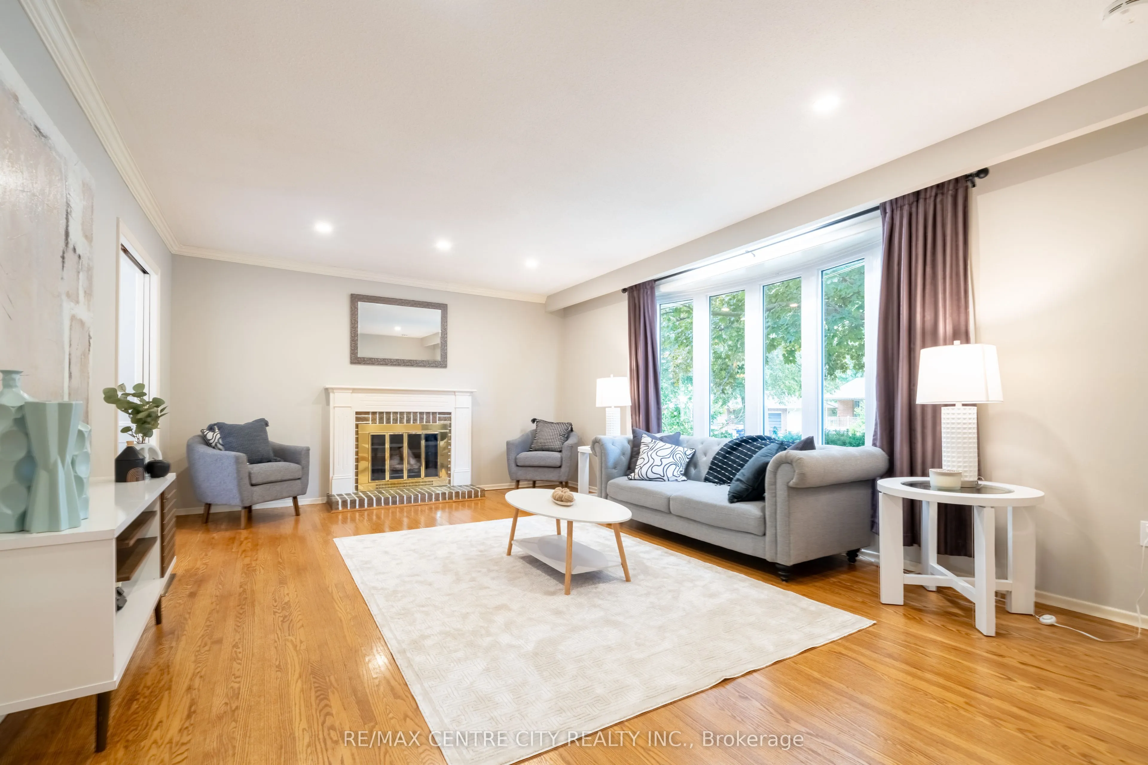 1431 STONEYBROOK Crescent