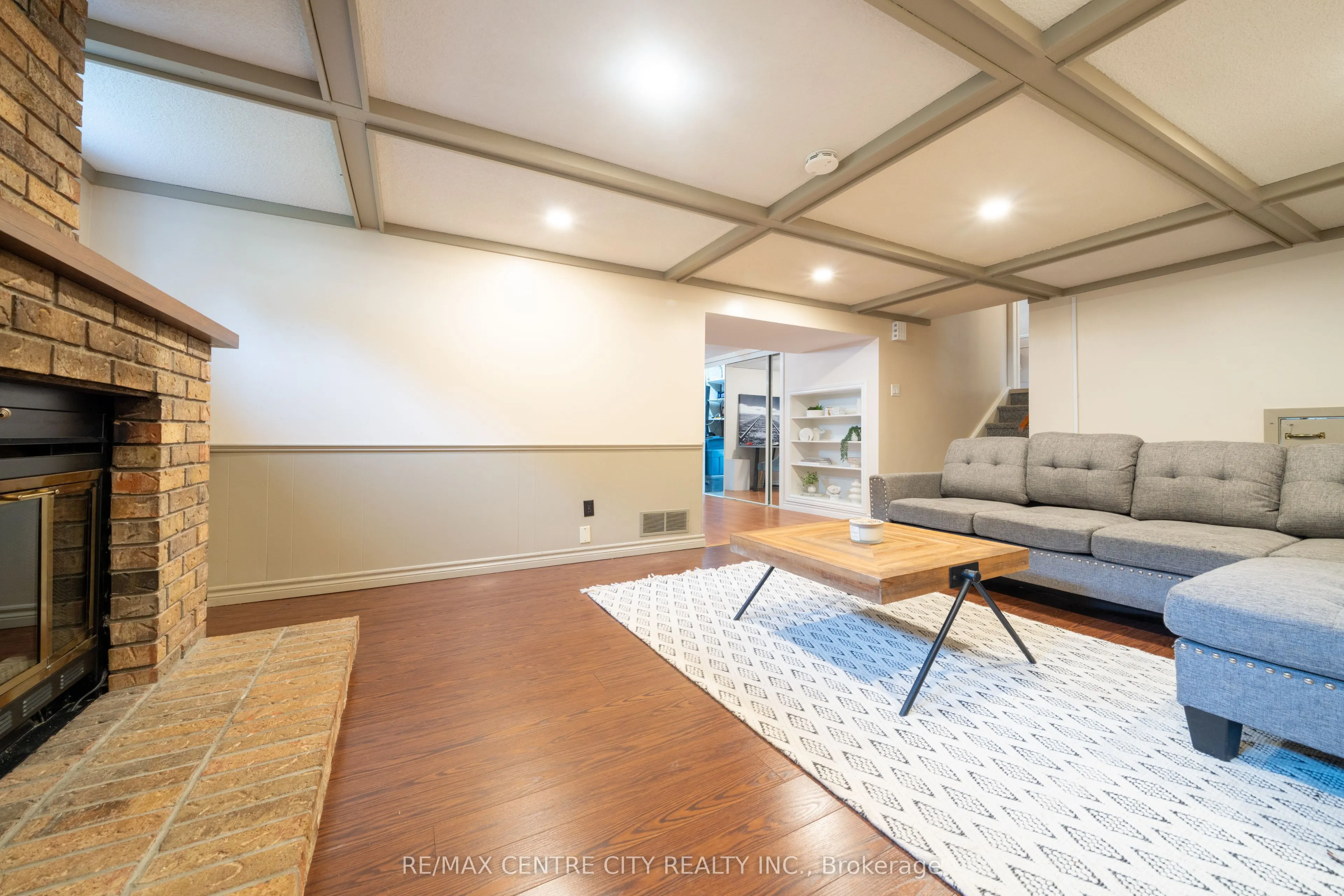 1431 STONEYBROOK Crescent