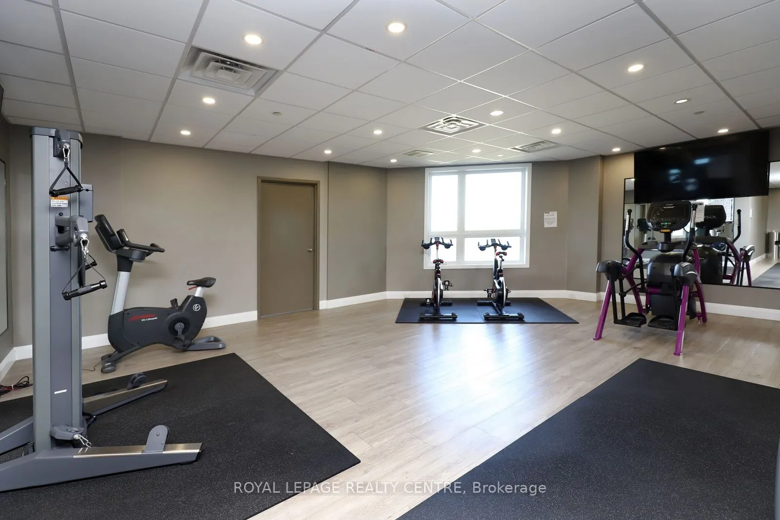 101 Shoreview Place, #429