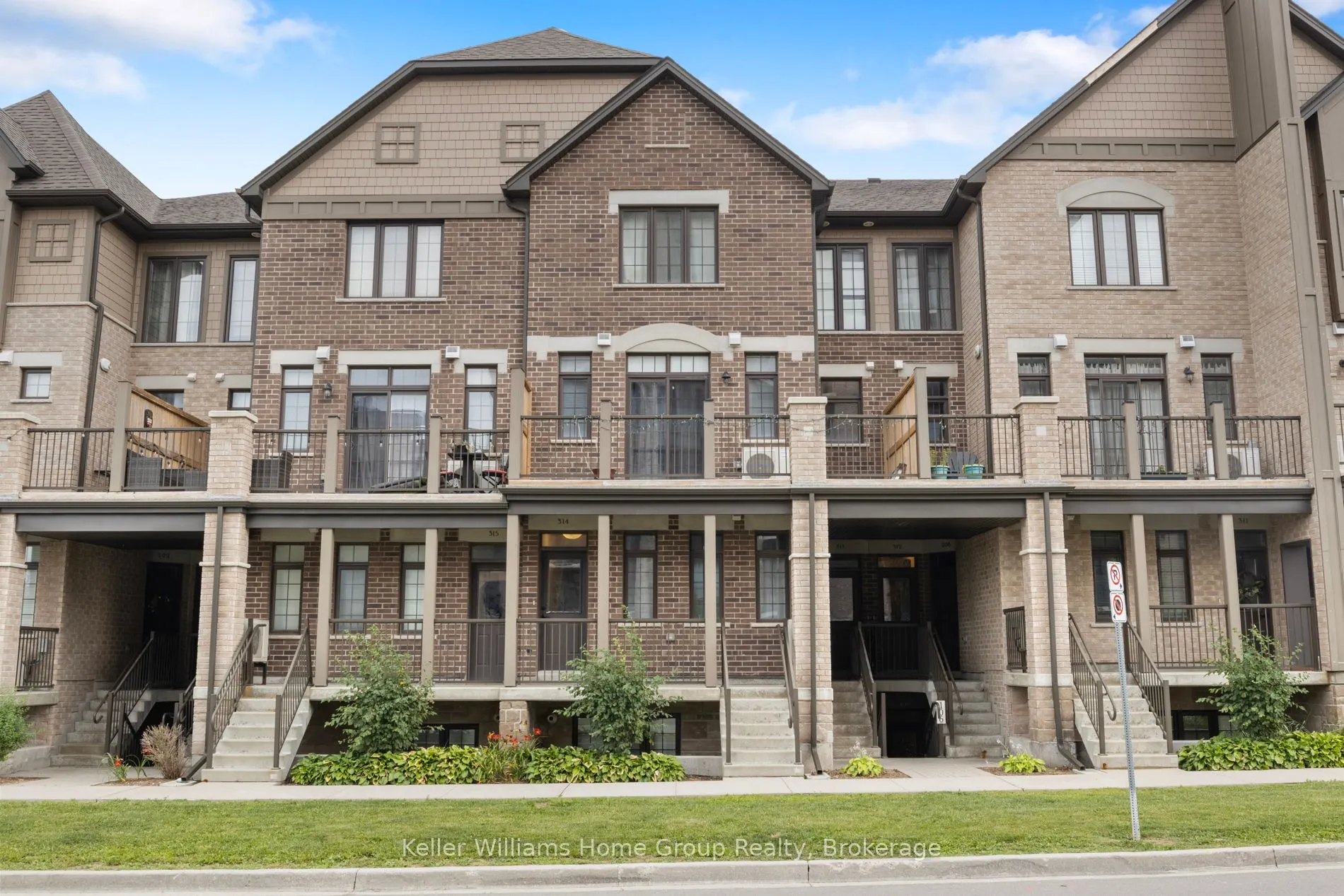 333 Gosling Gardens, #314