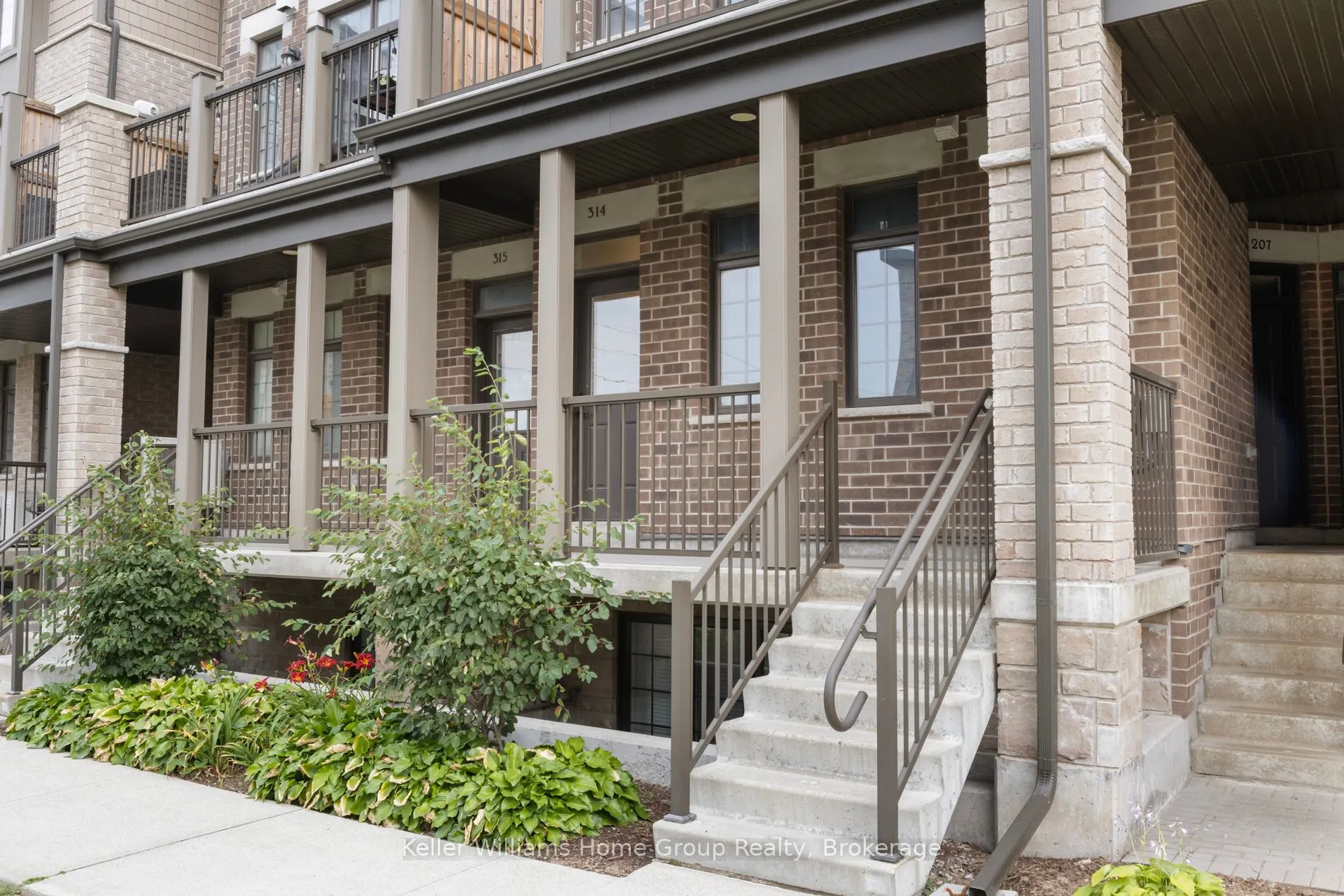 333 Gosling Gardens, #314