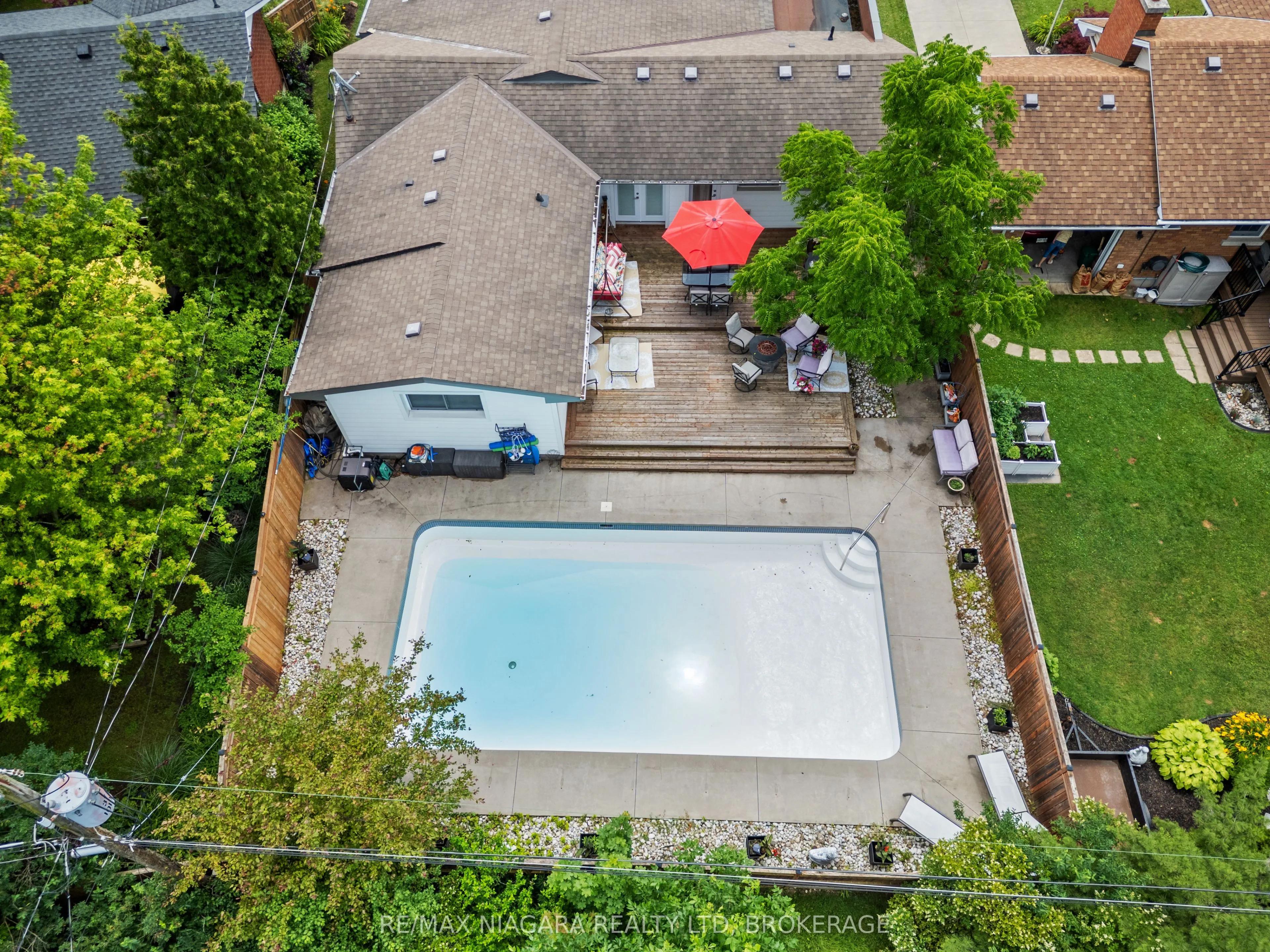 15 Swan Drive