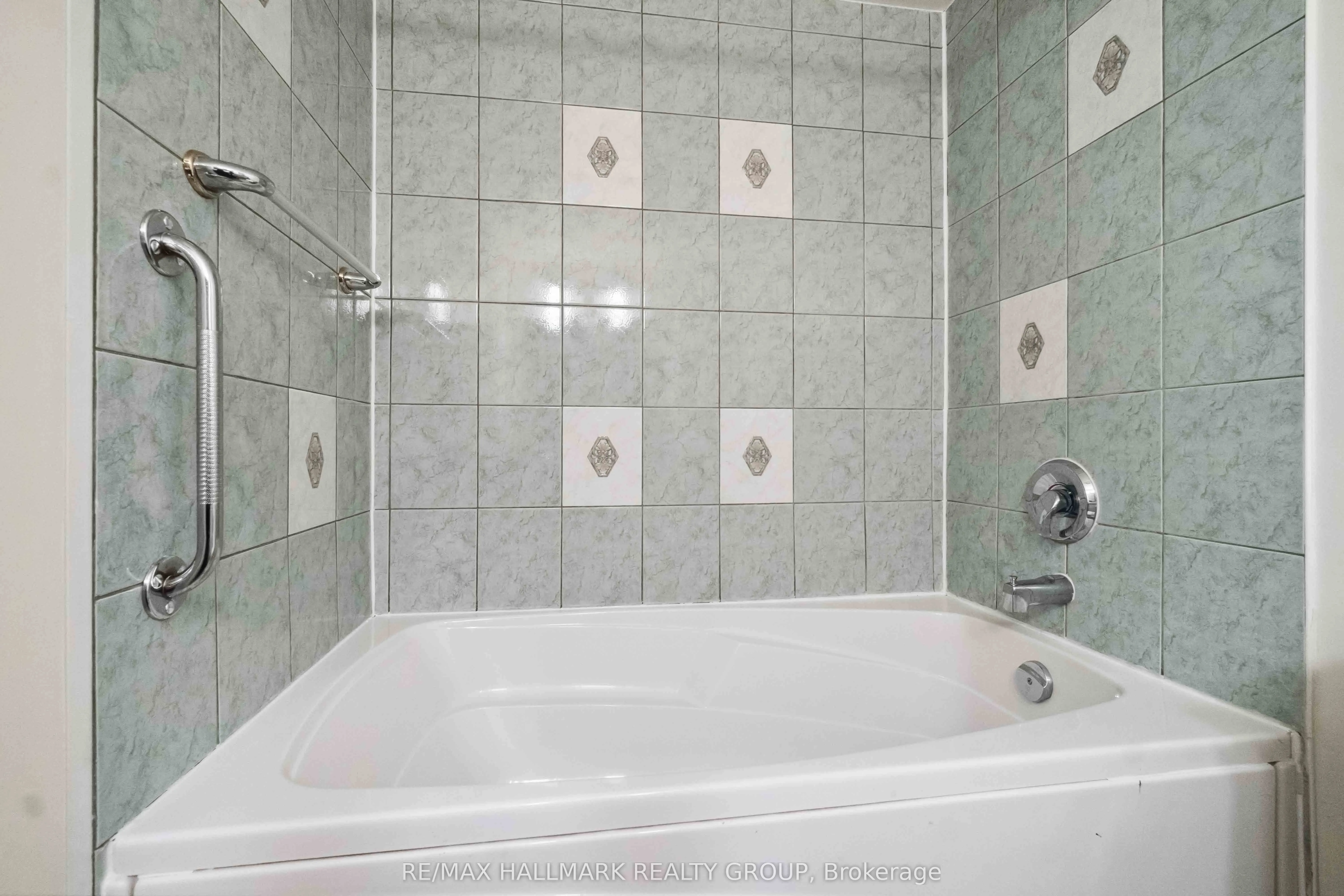 370 Dominion Avenue, #505