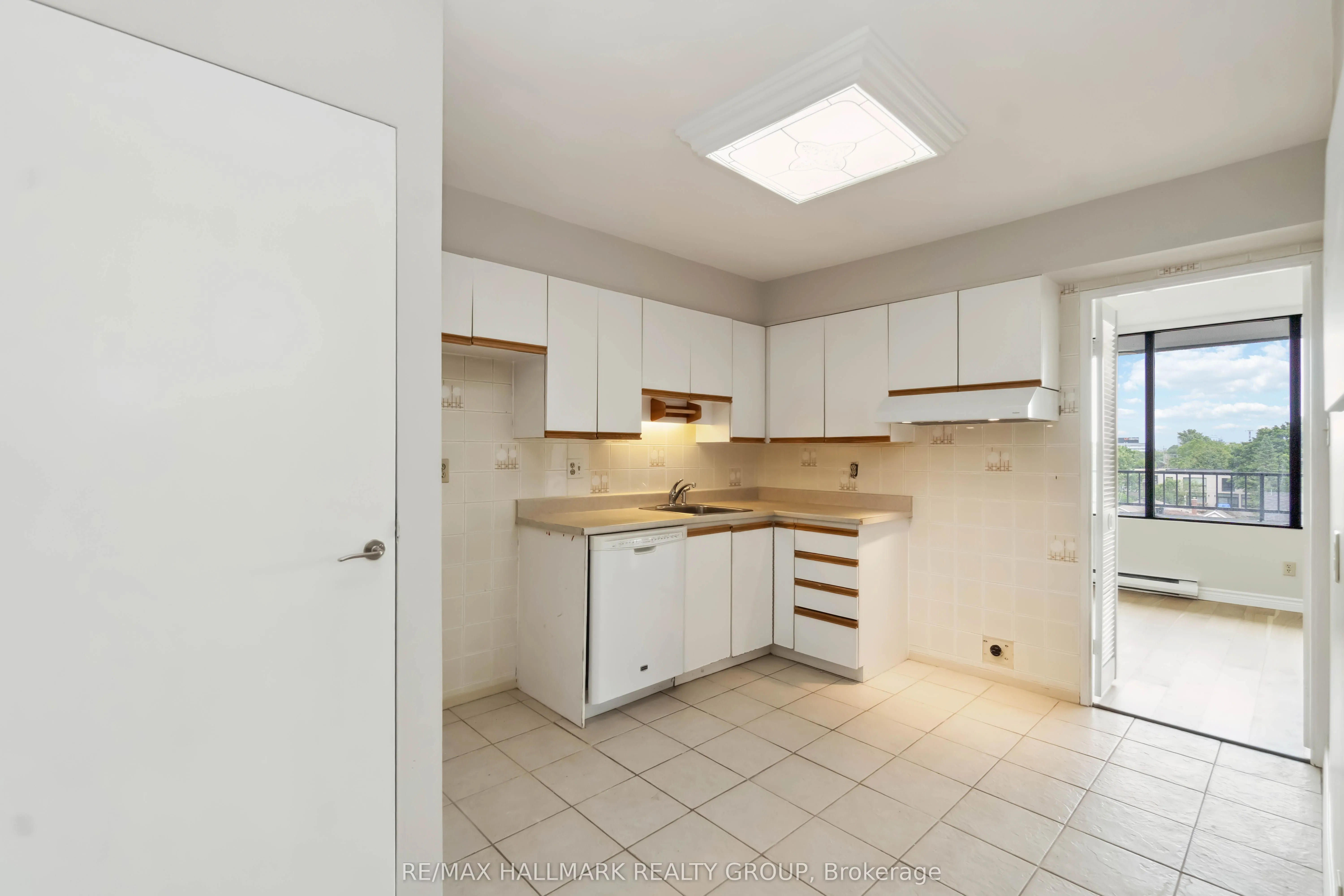 370 Dominion Avenue, #505