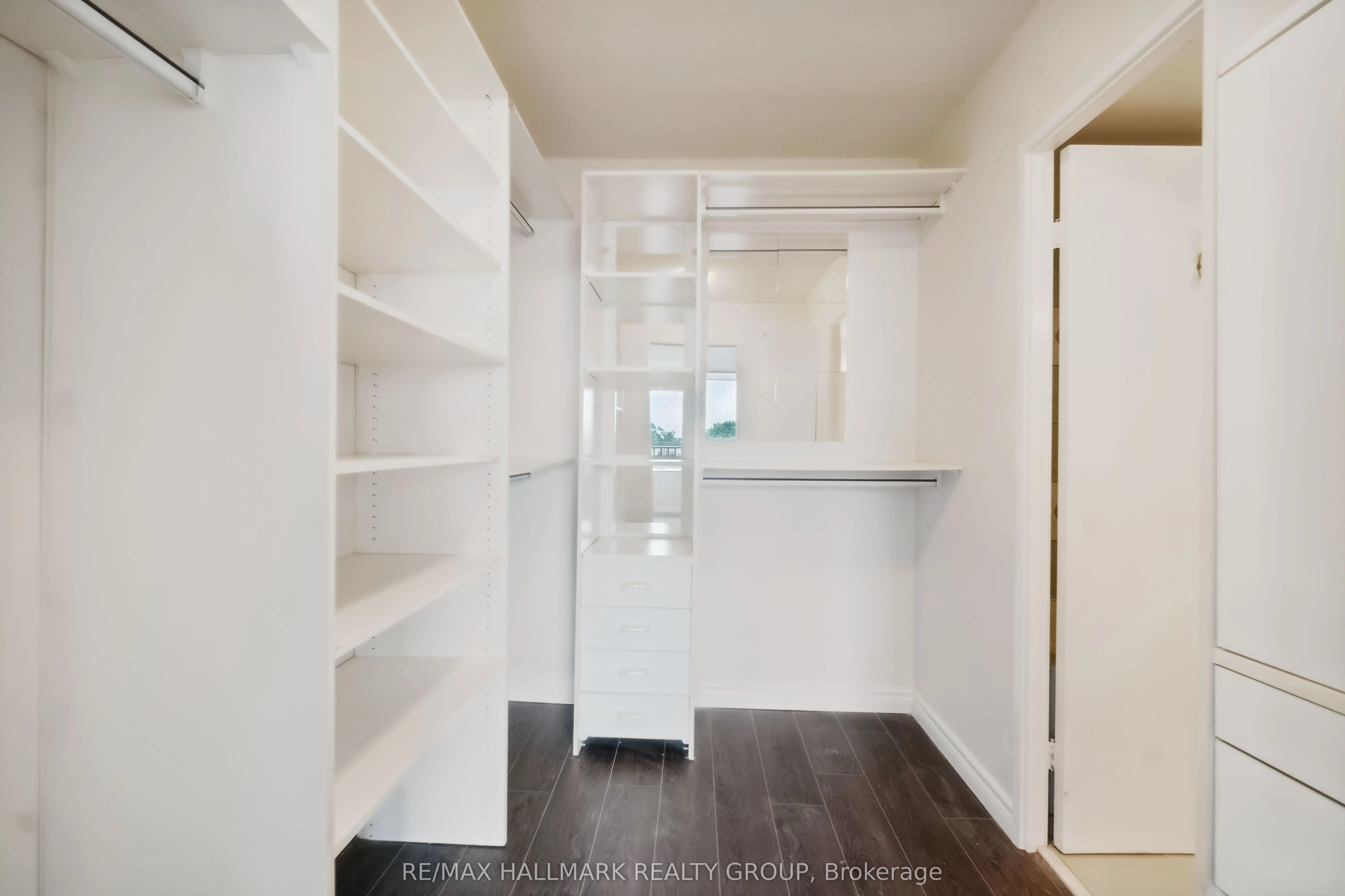 370 Dominion Avenue, #505