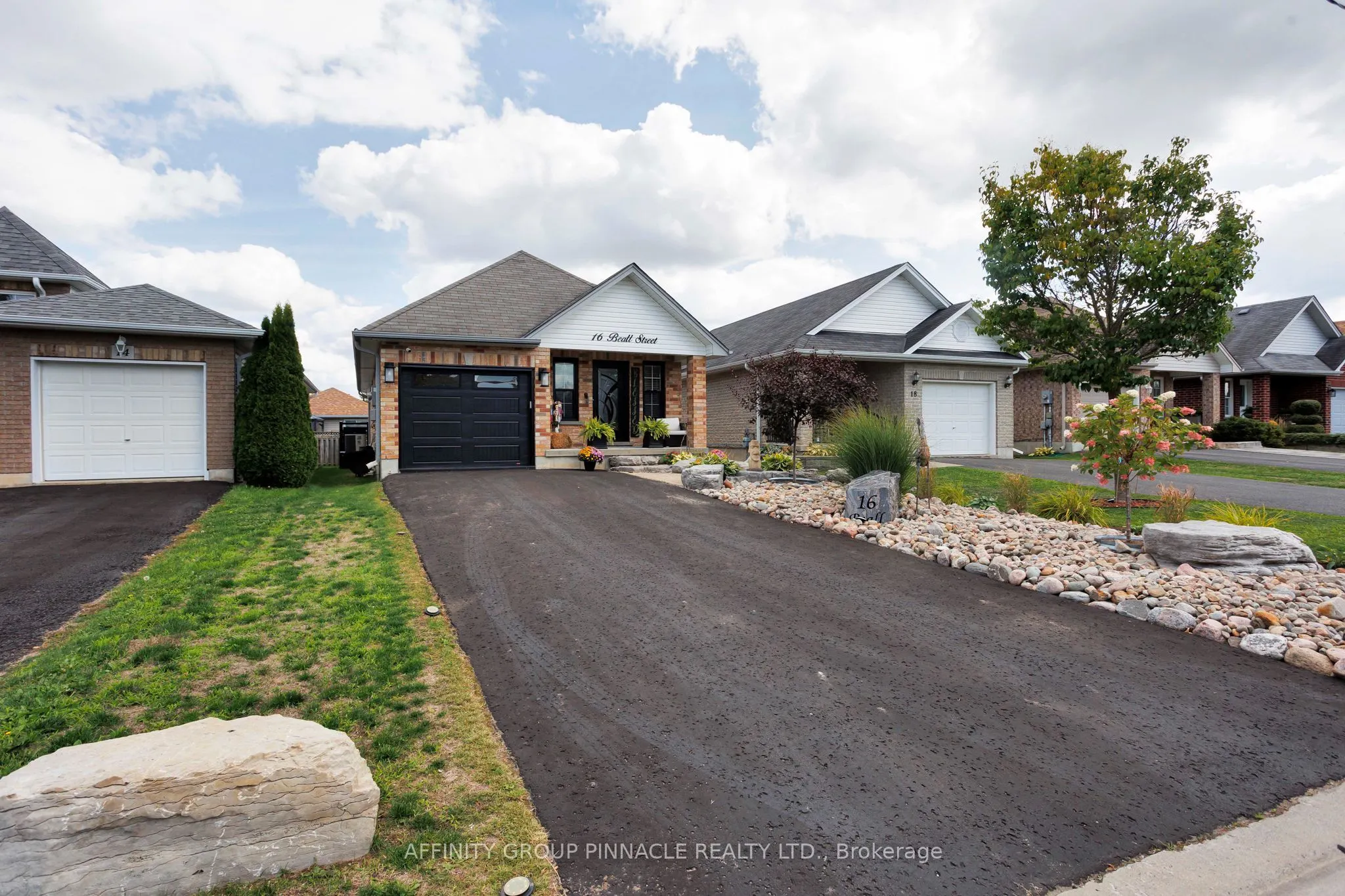16 Beall Street