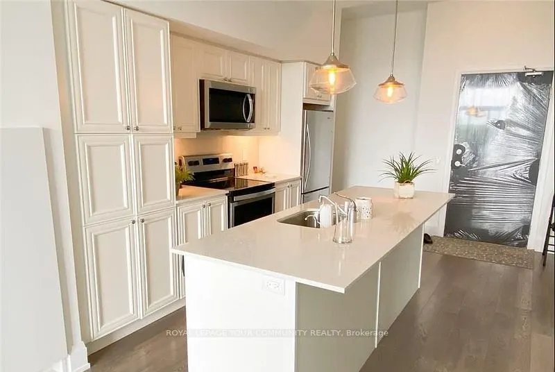 7711 Green Vista Gate, #807