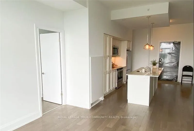 7711 Green Vista Gate, #807