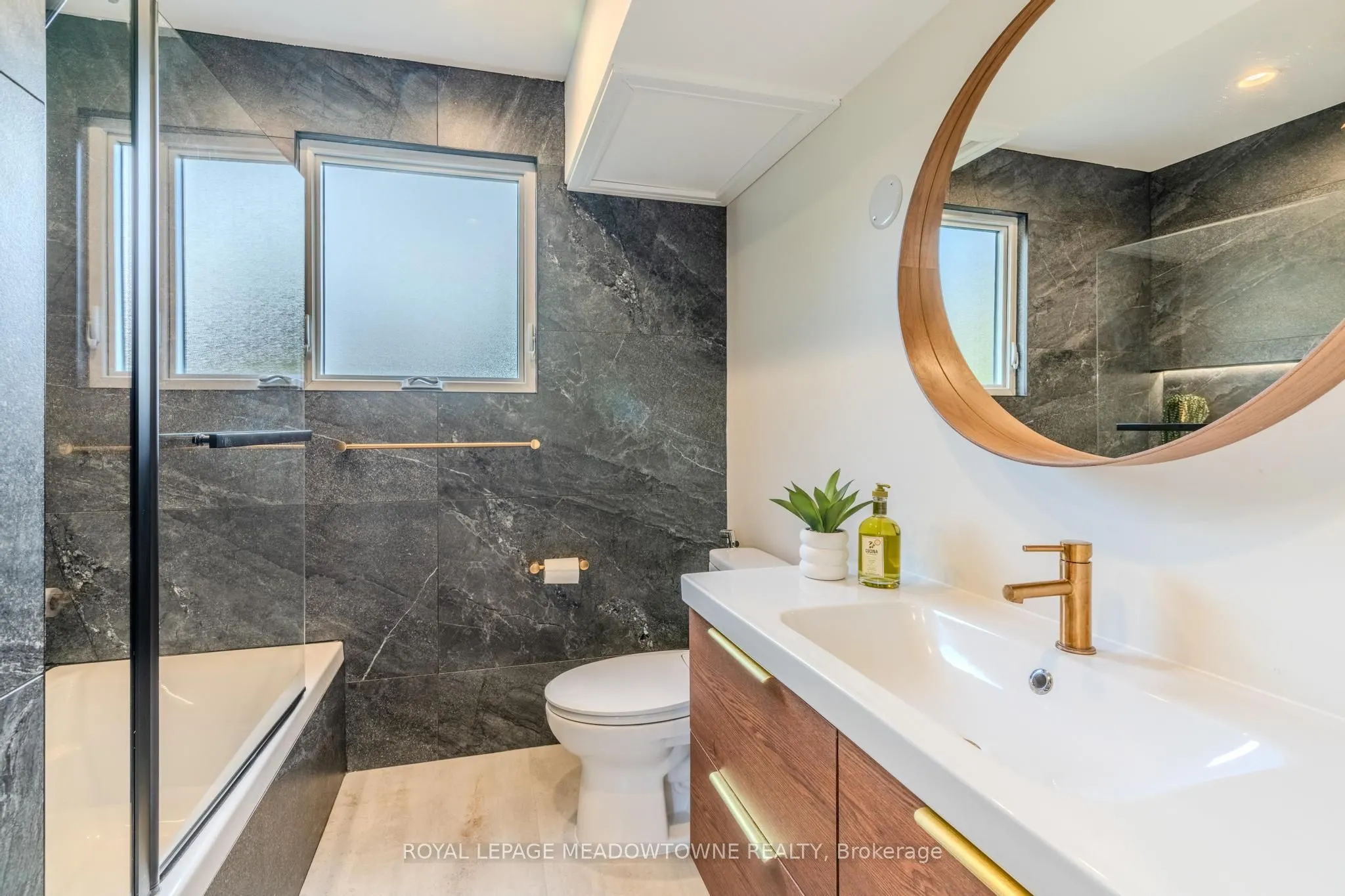 319 East 16th Street