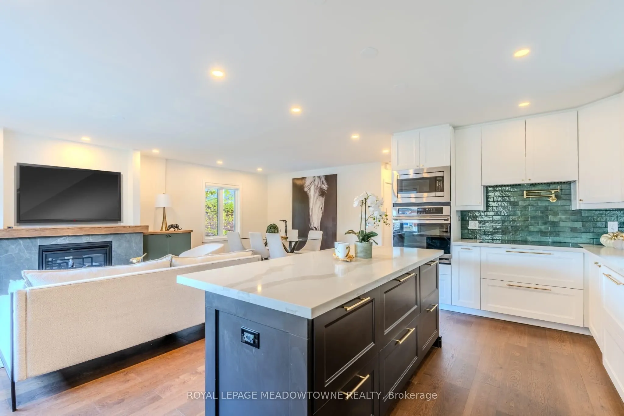 319 East 16th Street