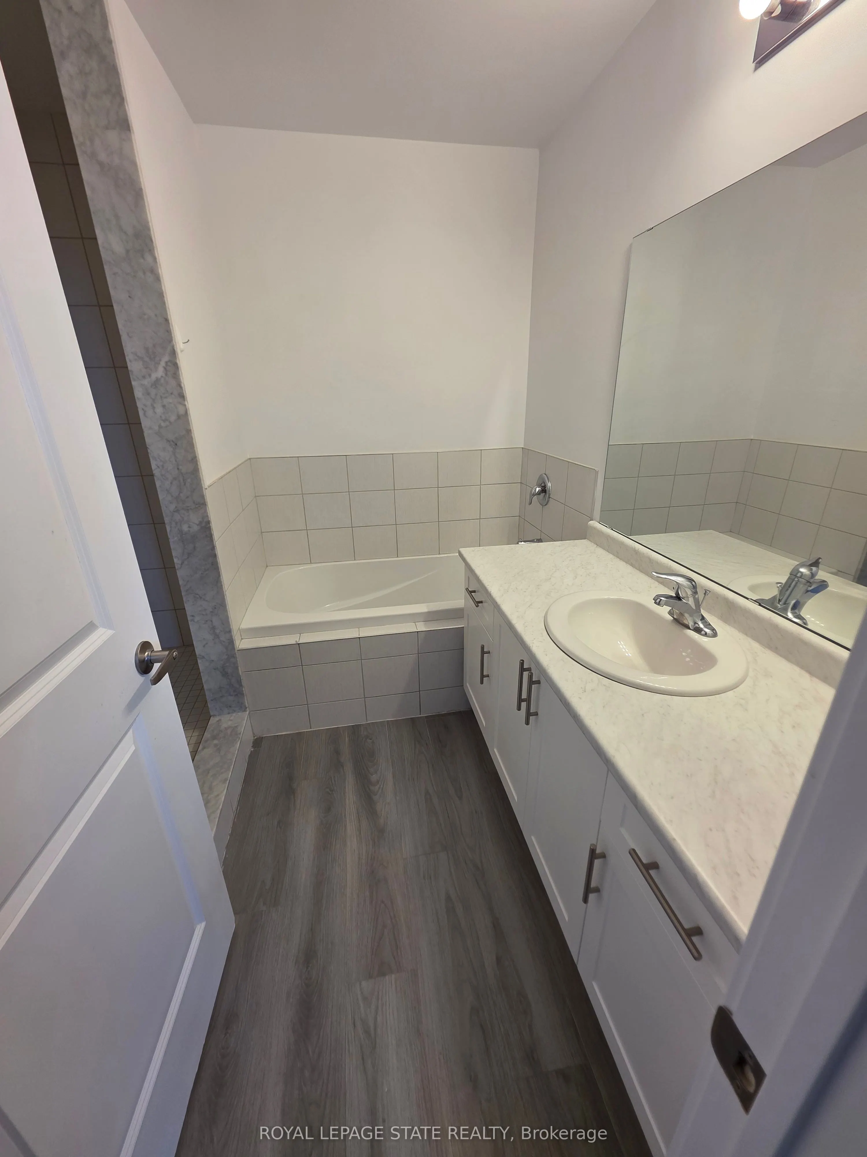 5055 Greenlane Road, #433