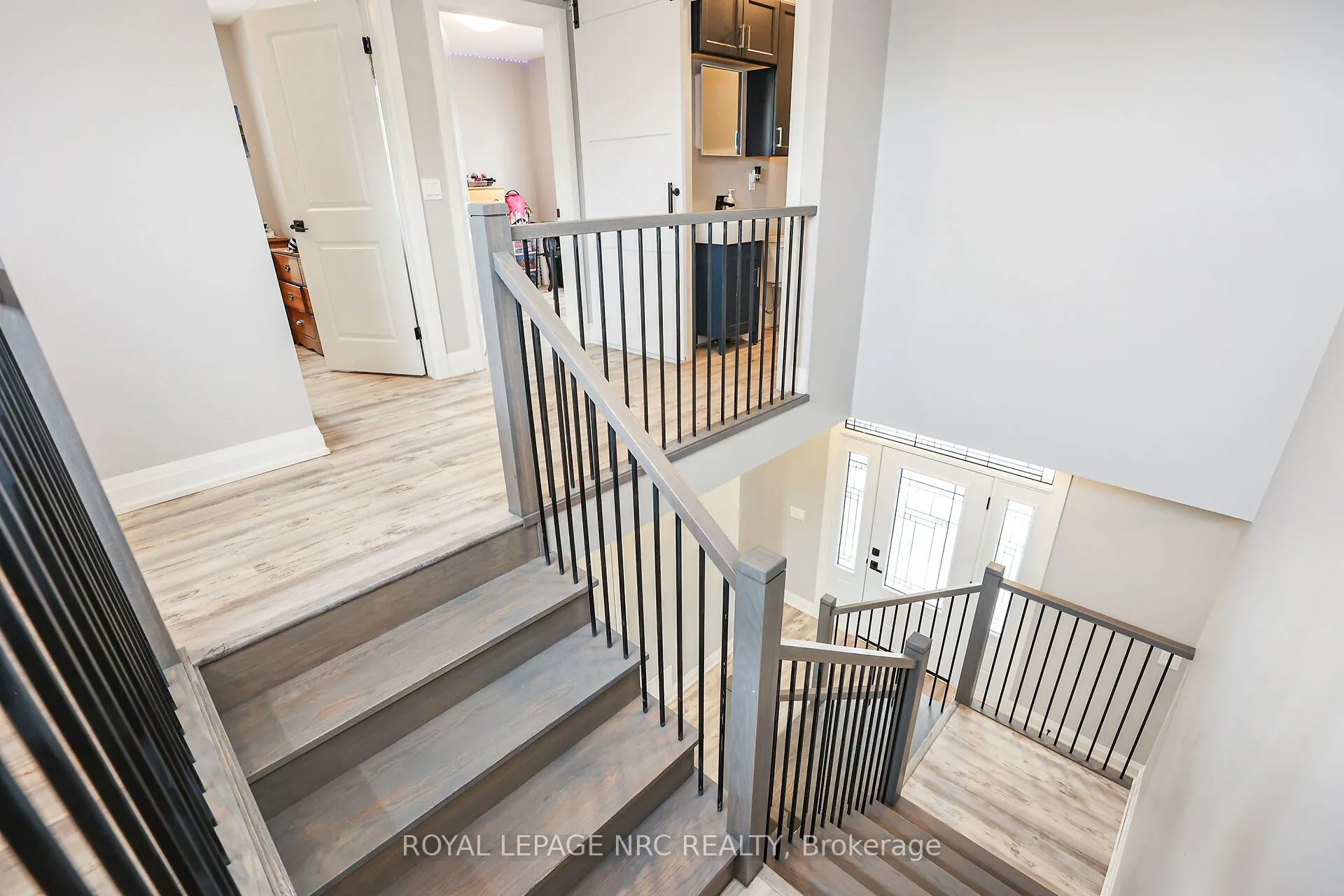 39 Grove Avenue