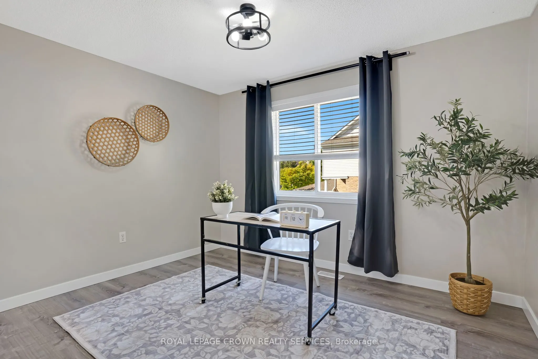 20 Elma Place