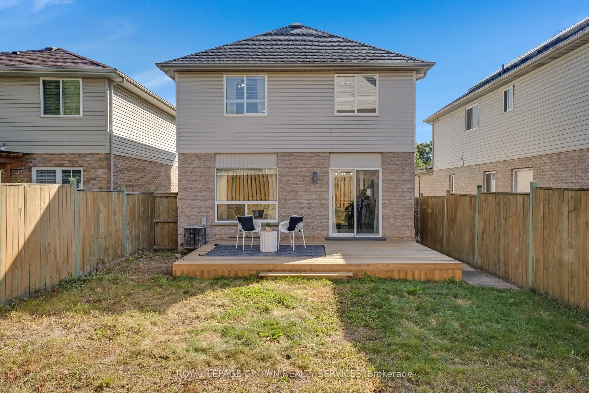 20 Elma Place