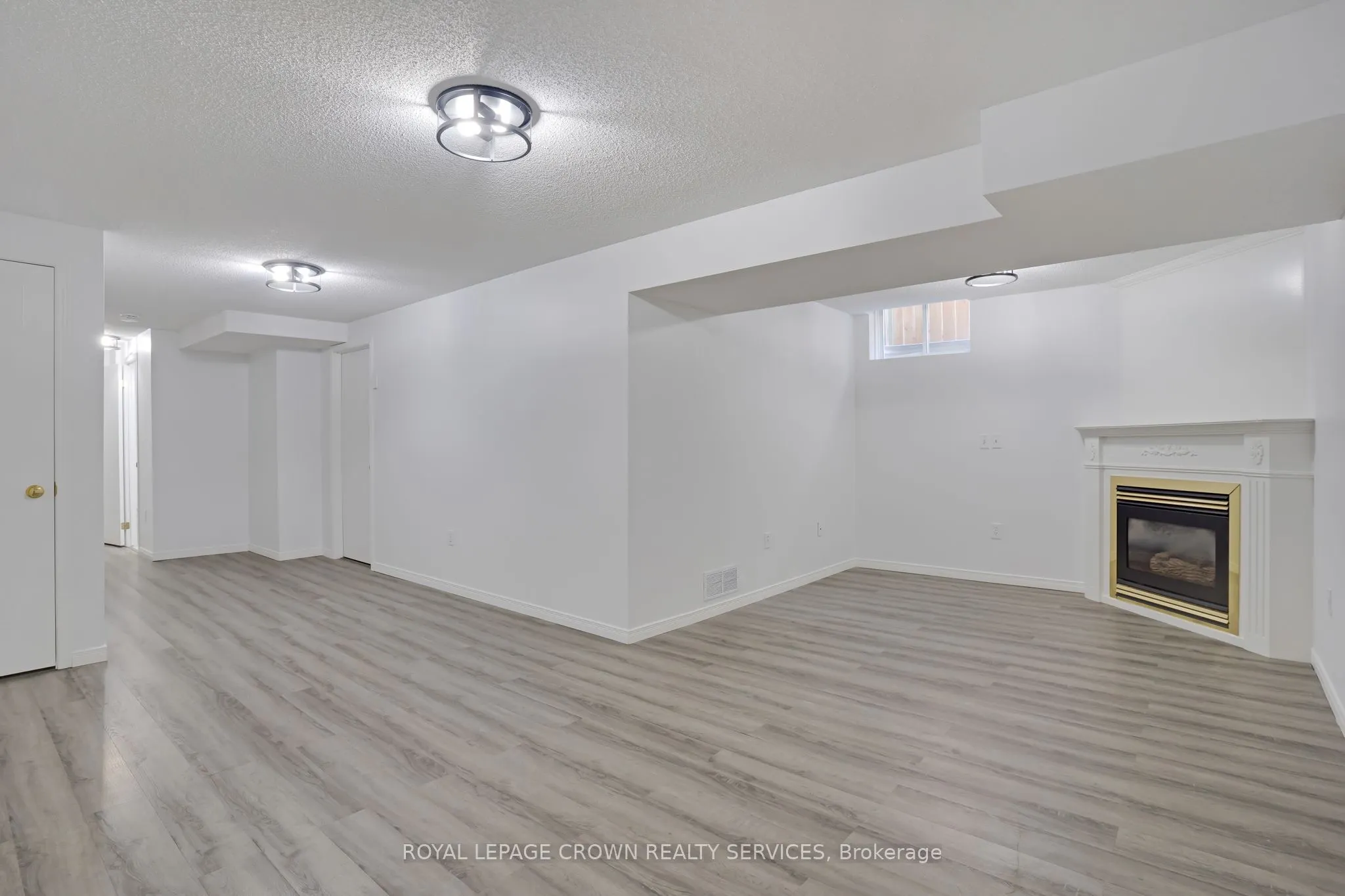 20 Elma Place