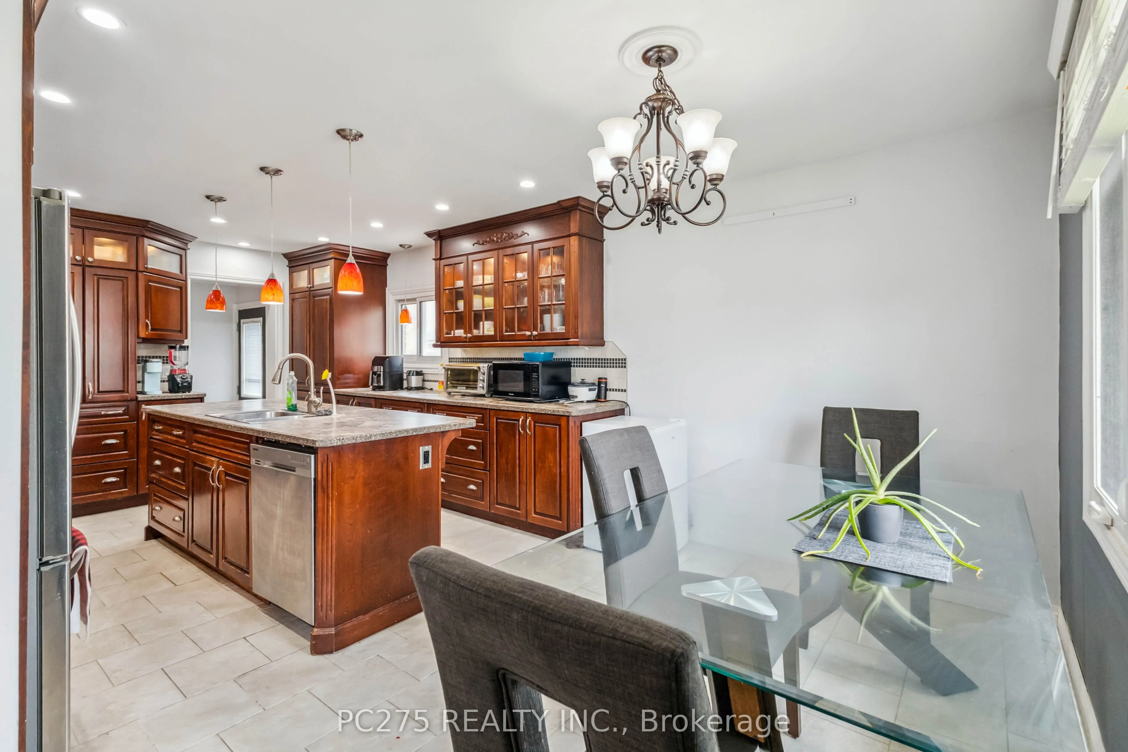 221 Admiral Drive