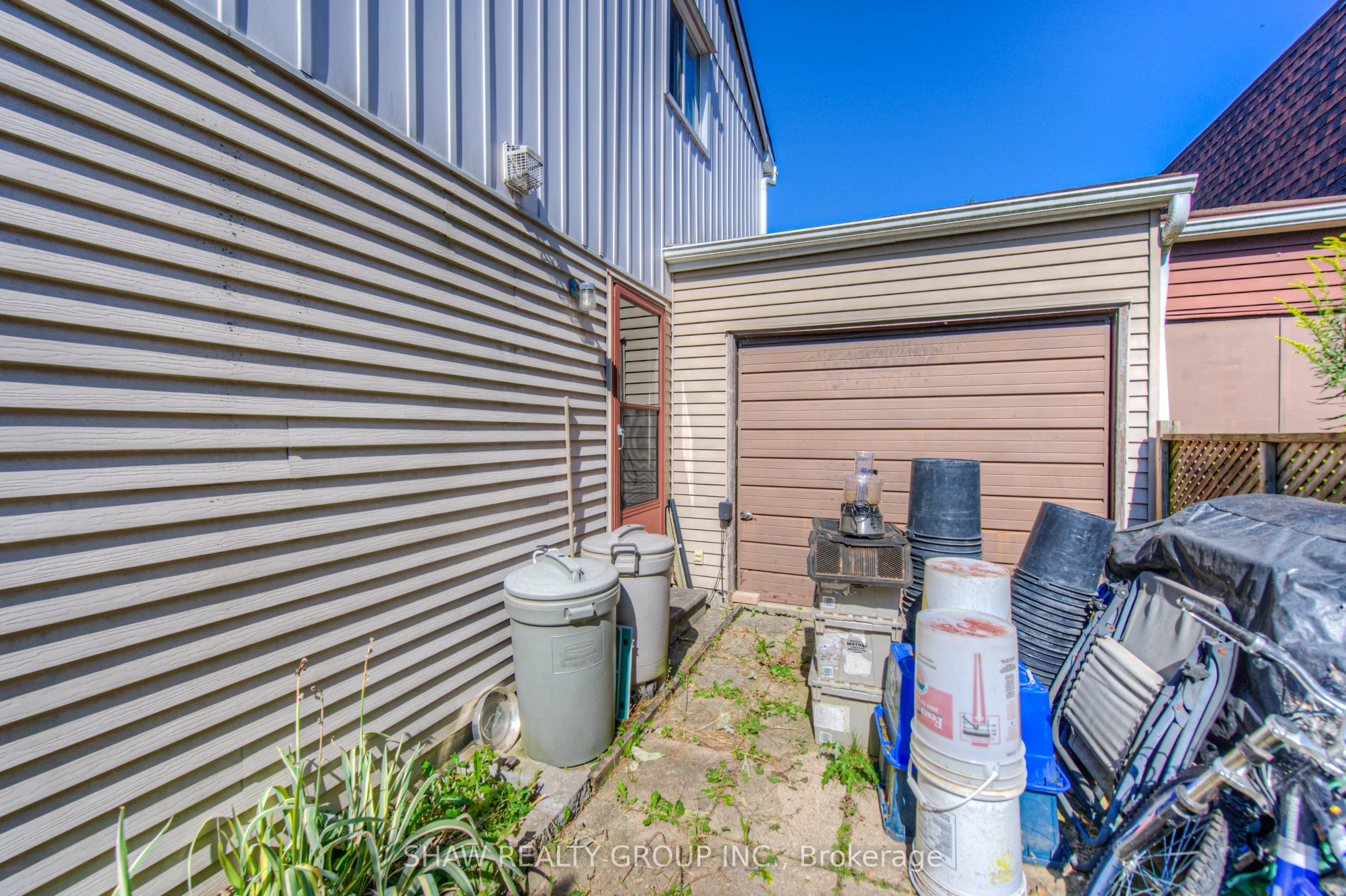 61 Hillbrook Crescent, #3