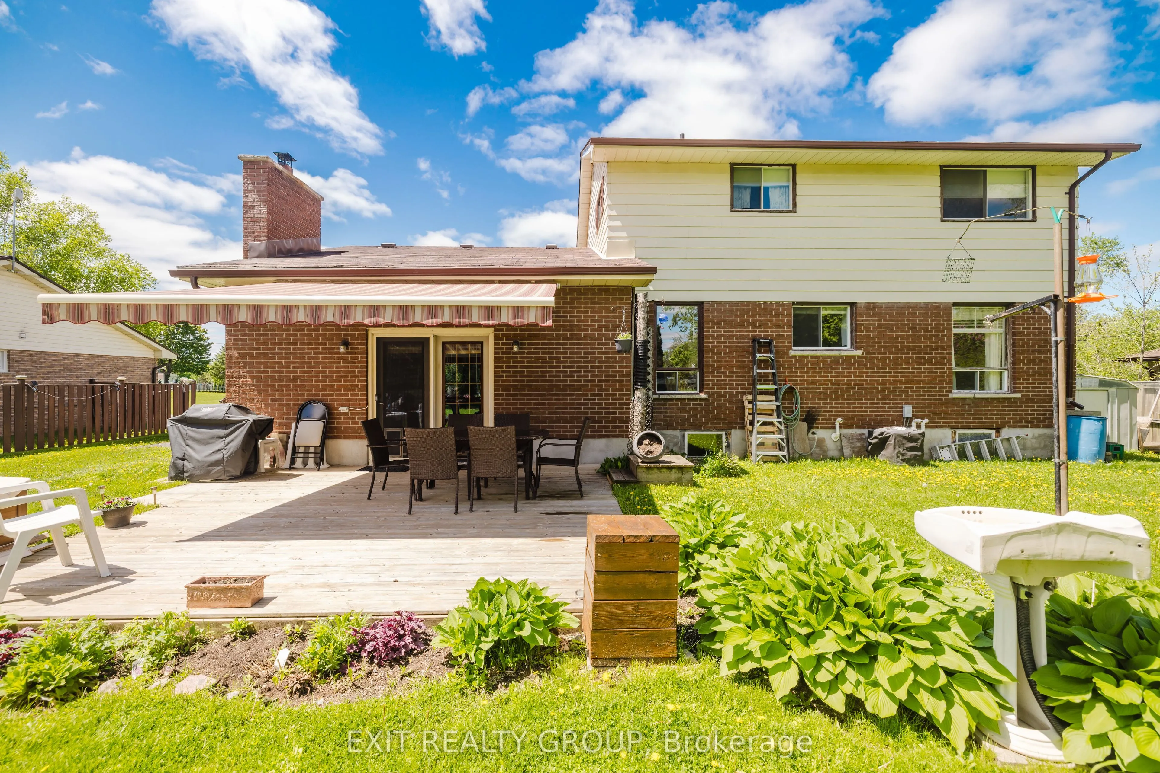 152 Chatterton Valley Crescent