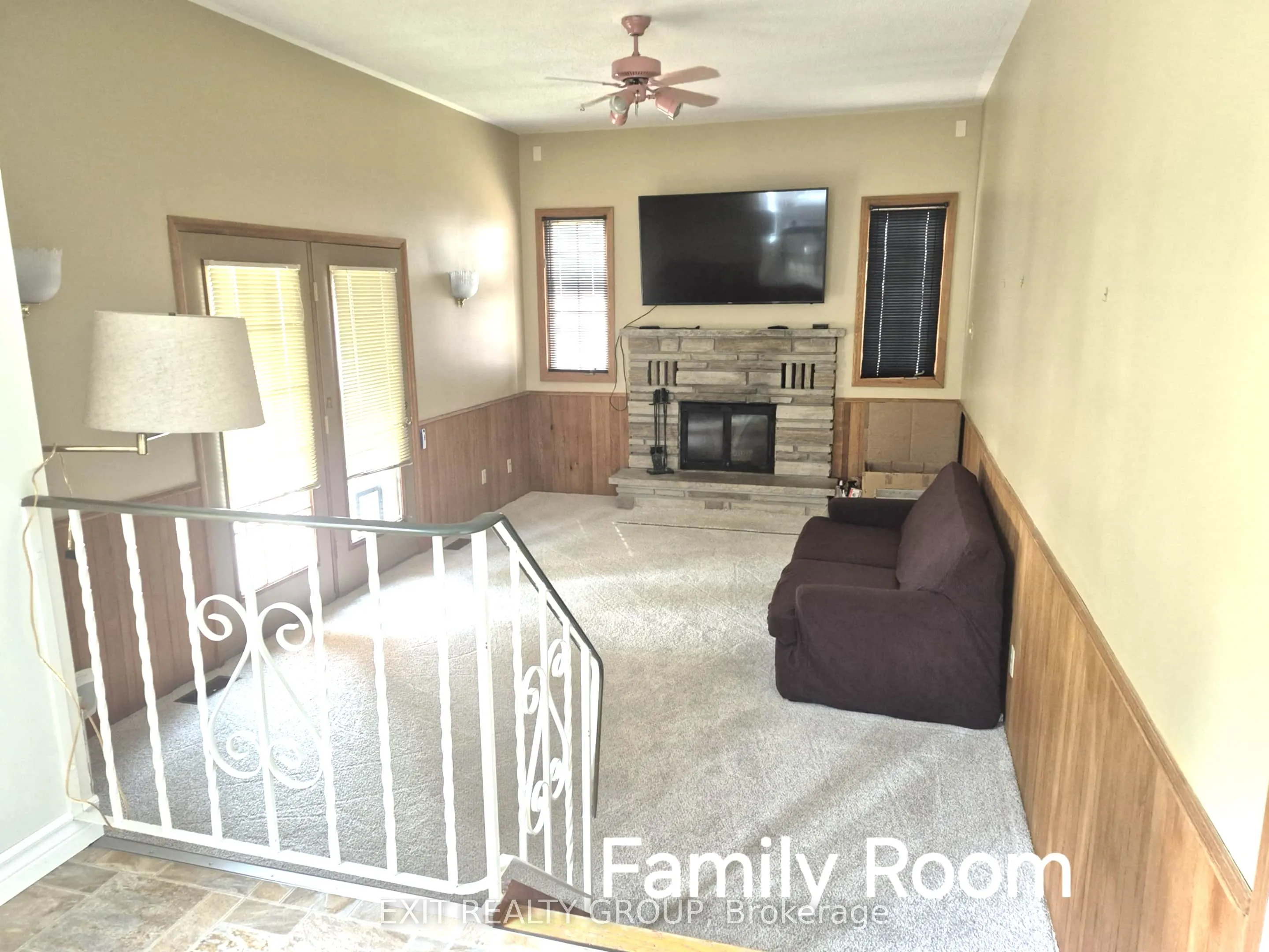 152 Chatterton Valley Crescent