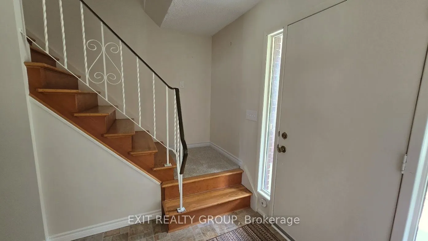152 Chatterton Valley Crescent