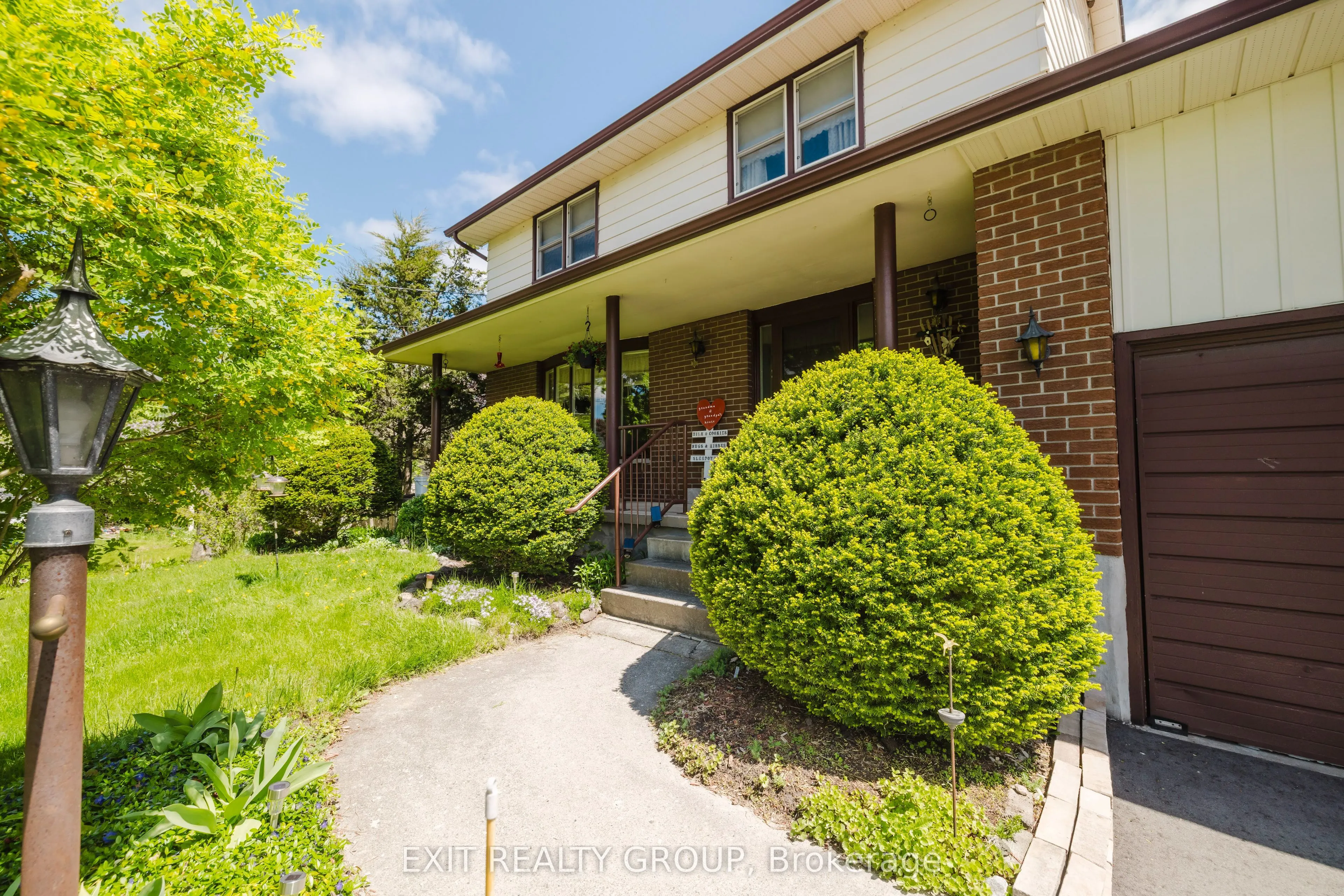 152 Chatterton Valley Crescent